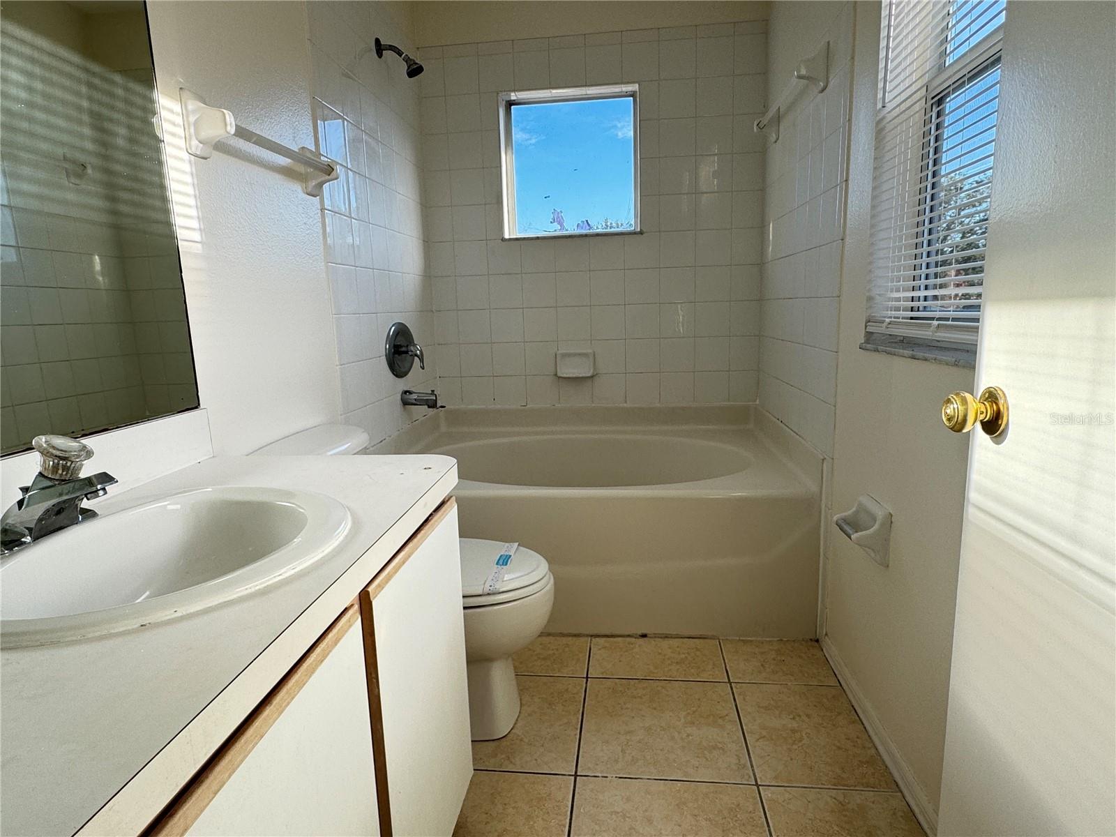 SUMMERFIELD VILLG 1 TRCT 35 - Residential Lease