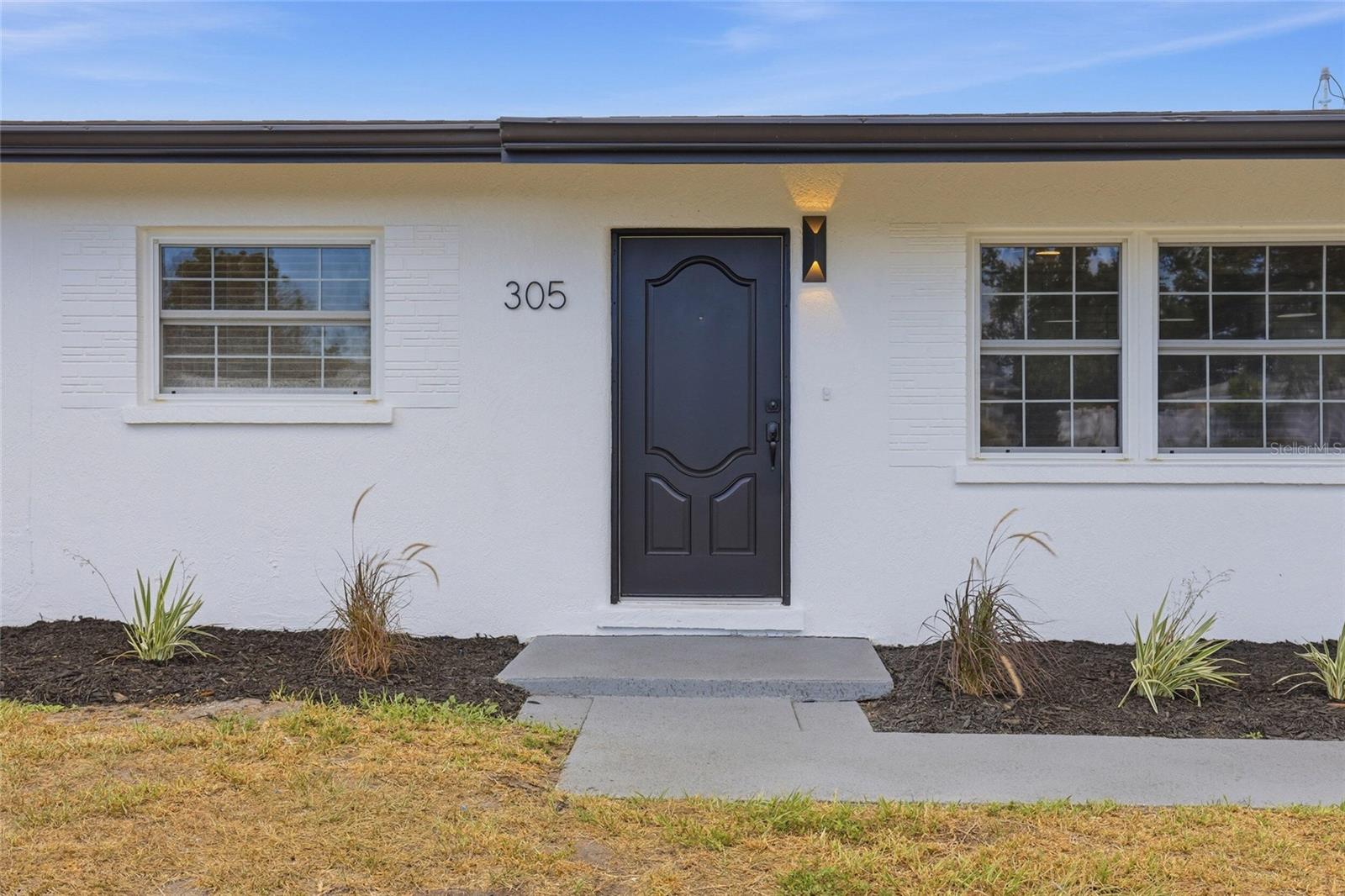 305 GLEN OAK ROAD