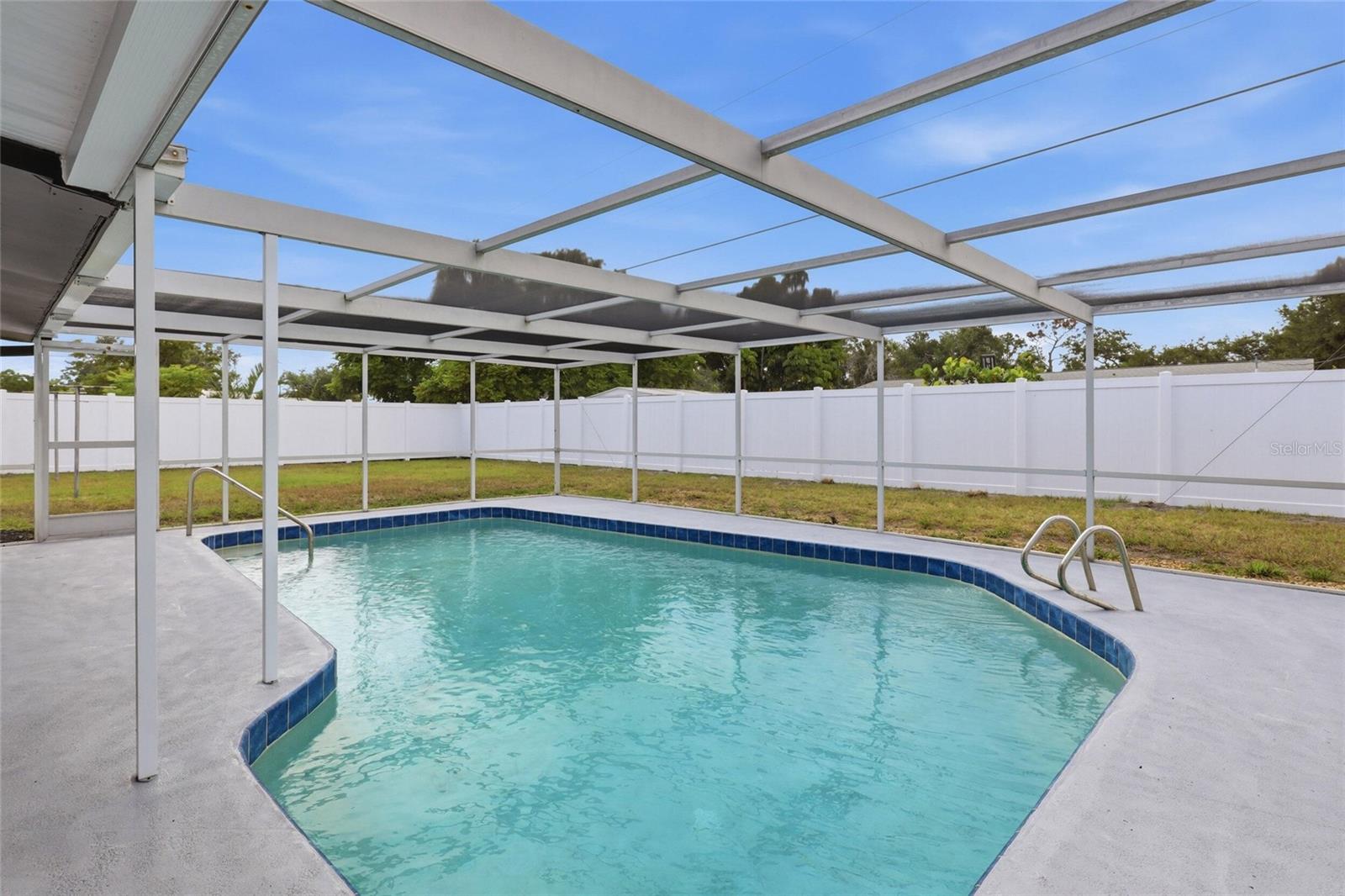 305 GLEN OAK ROAD