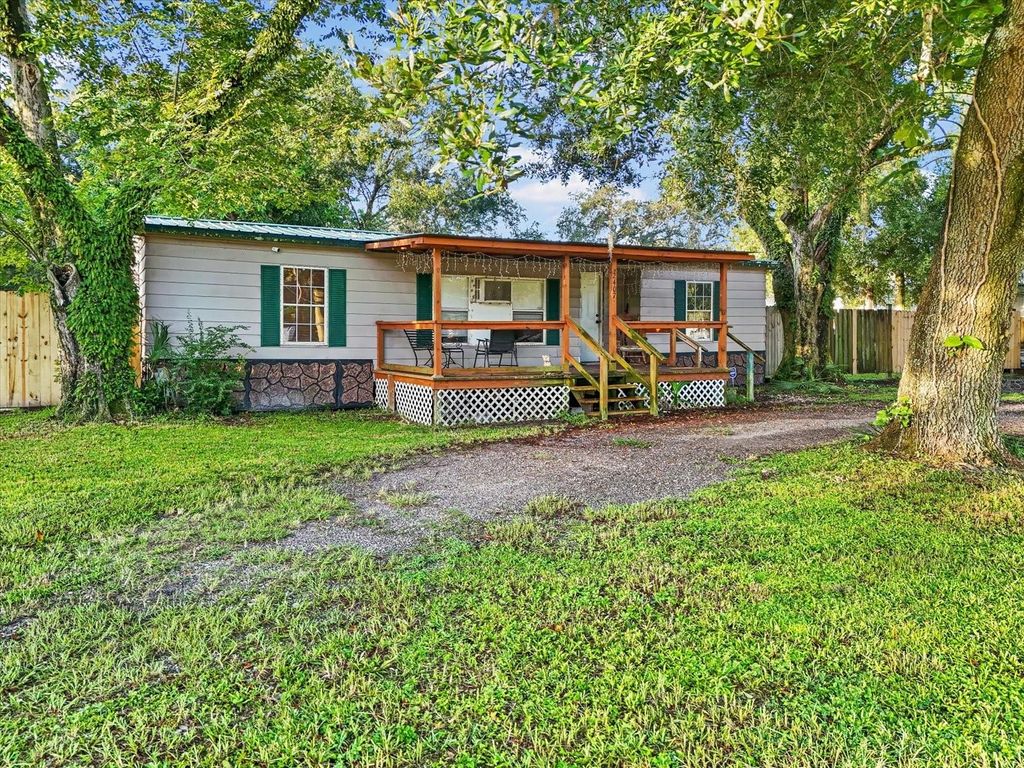 Photo of 2407 E 148th Avenue, Lutz, FL 33549 (MLS # TB8424008)