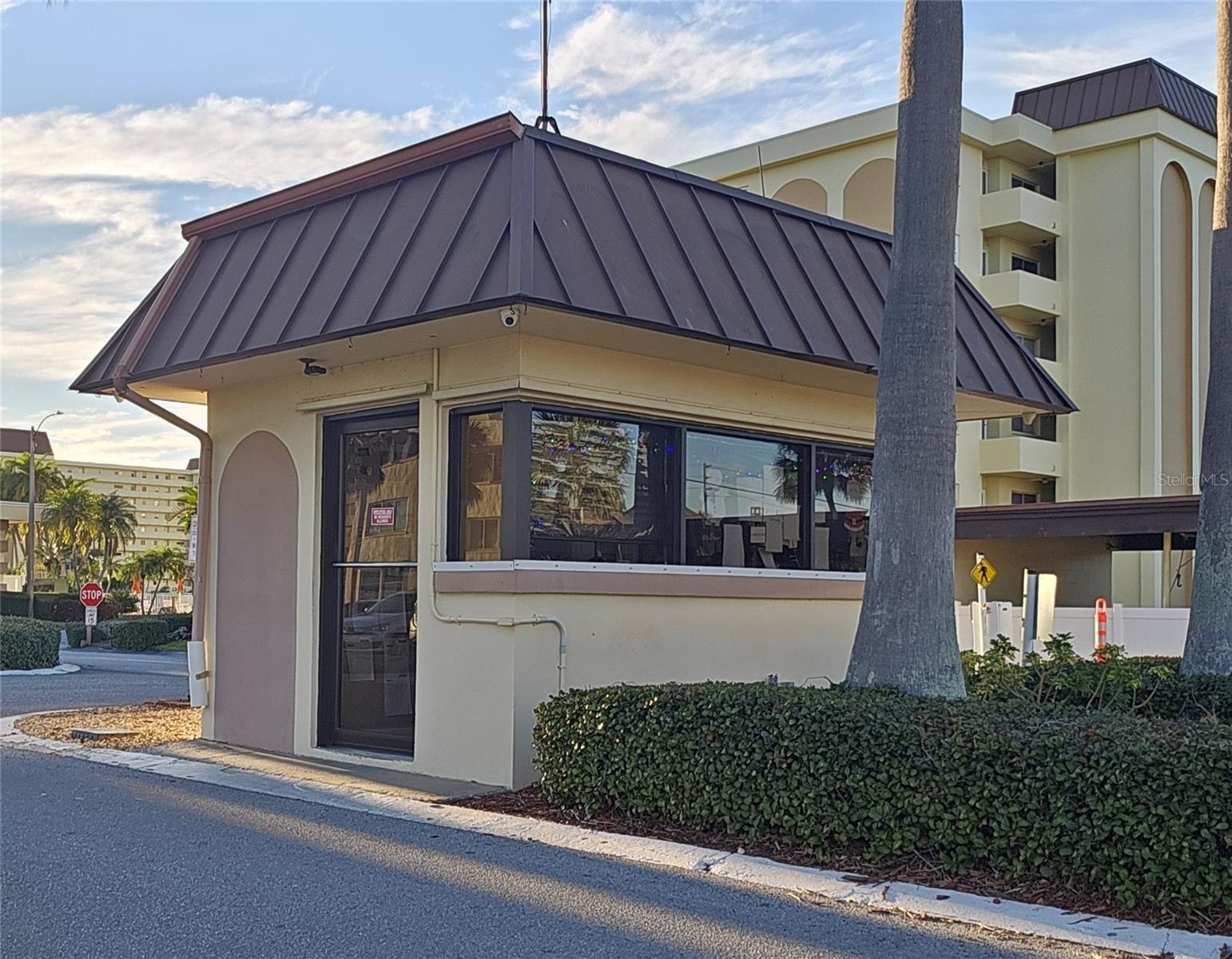 CONCORD TOWERS CONDO - Residential