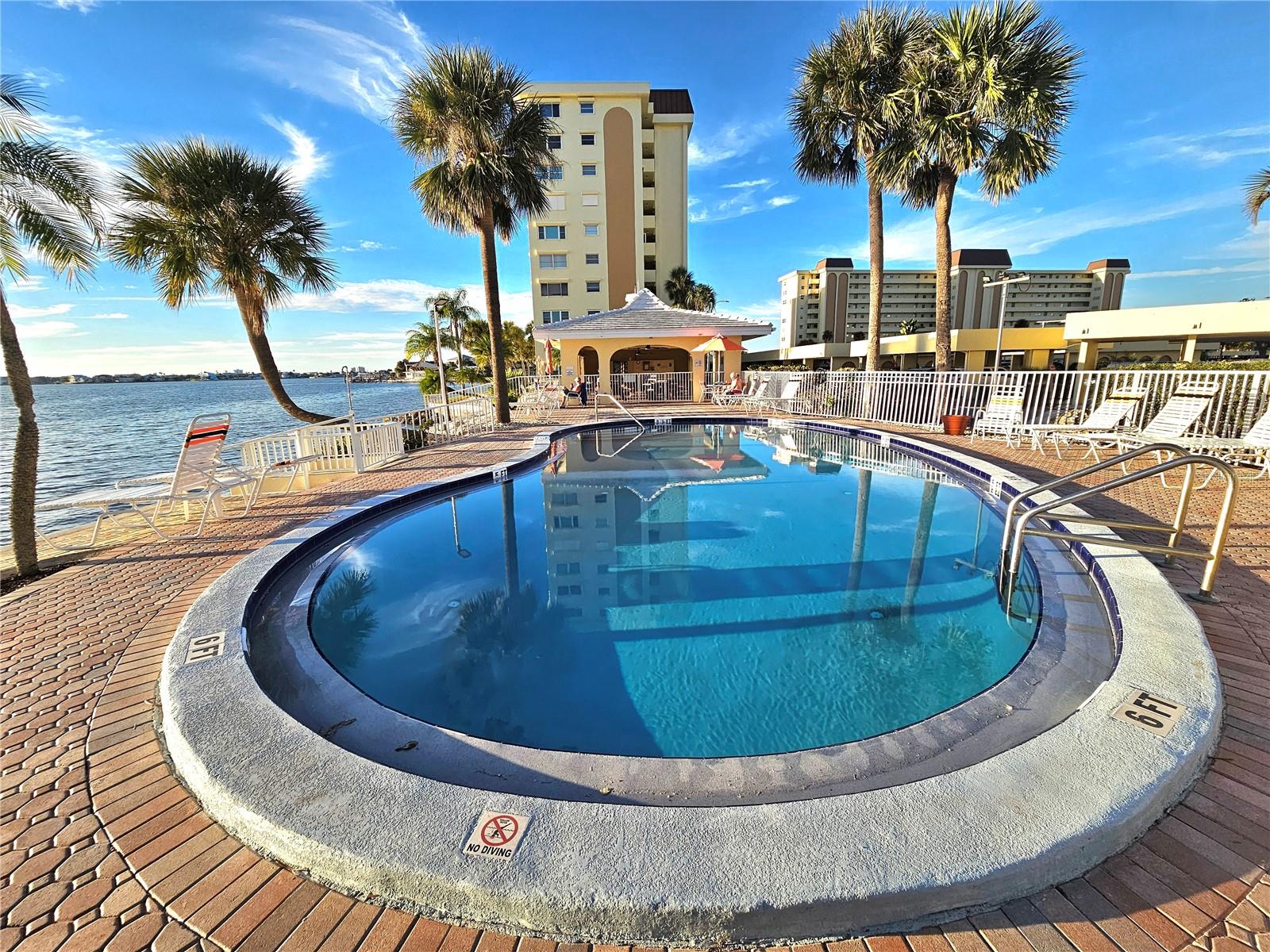 CONCORD TOWERS CONDO - Residential