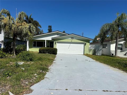 Photo of 1811 New Hampshire Avenue NE, St Petersburg, FL 33703 (MLS # TB8429803)