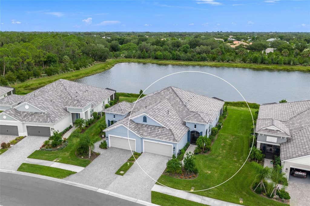 Photo of 10161 Lake Wales Circle, Sarasota, FL 34241 (MLS # A4696167)