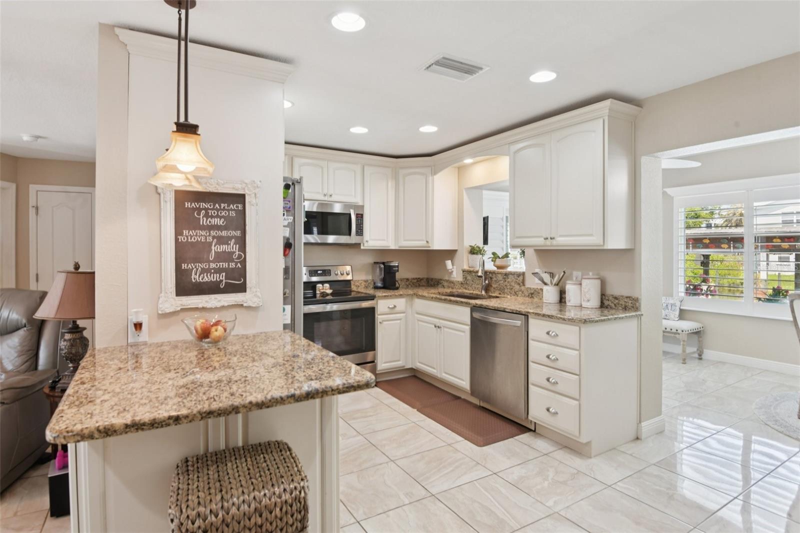 LAKE SHORE ESTATES 5TH ADD - Residential