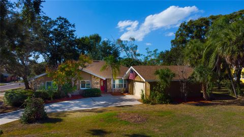 Photo of 547 Oleander Way S, St Petersburg, FL 33707 (MLS # TB8442501)