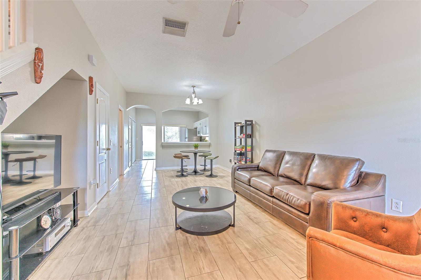 12847 KINGS CROSSING DRIVE