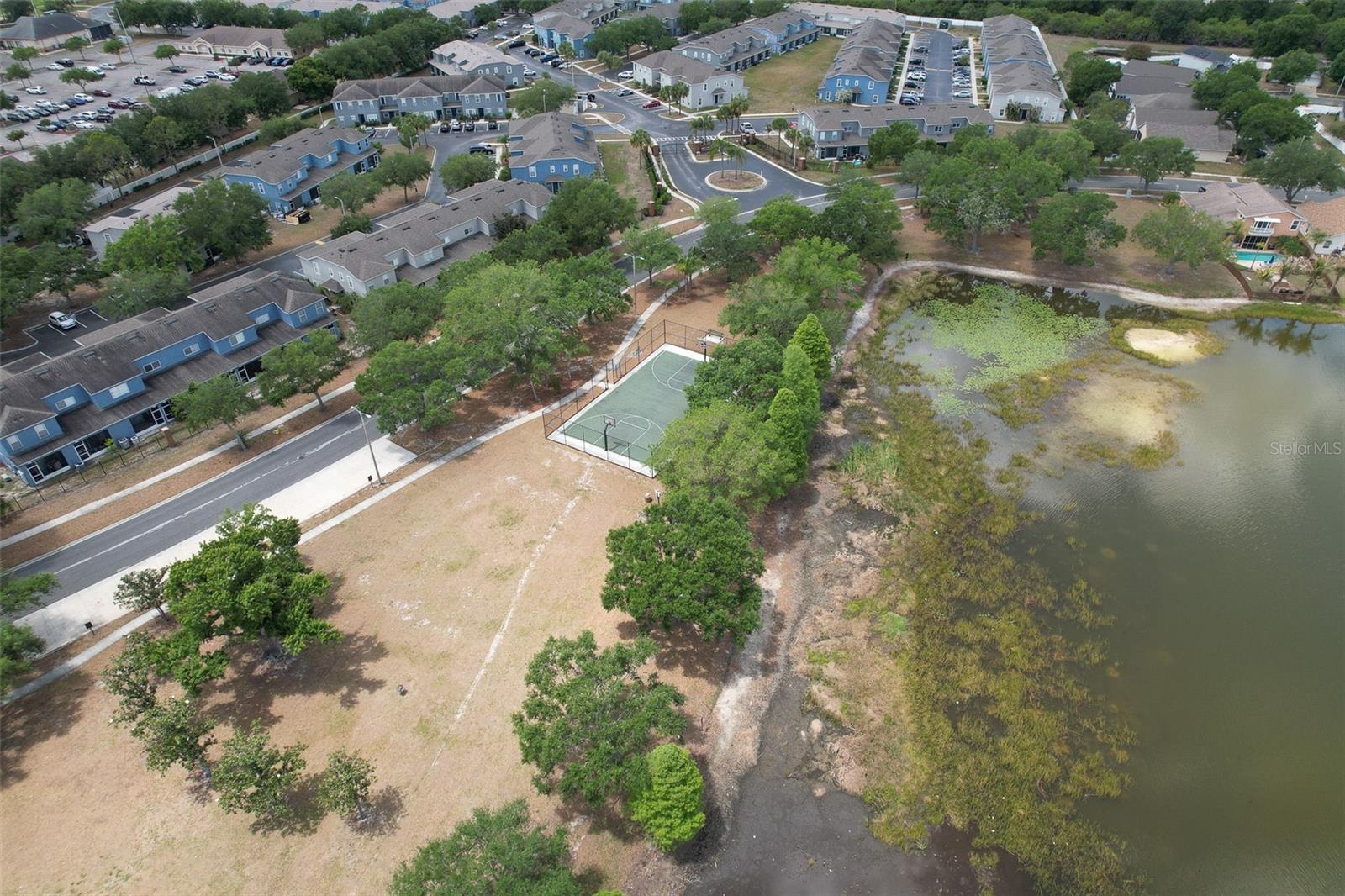 KINGS LAKE TWNHMS - Residential