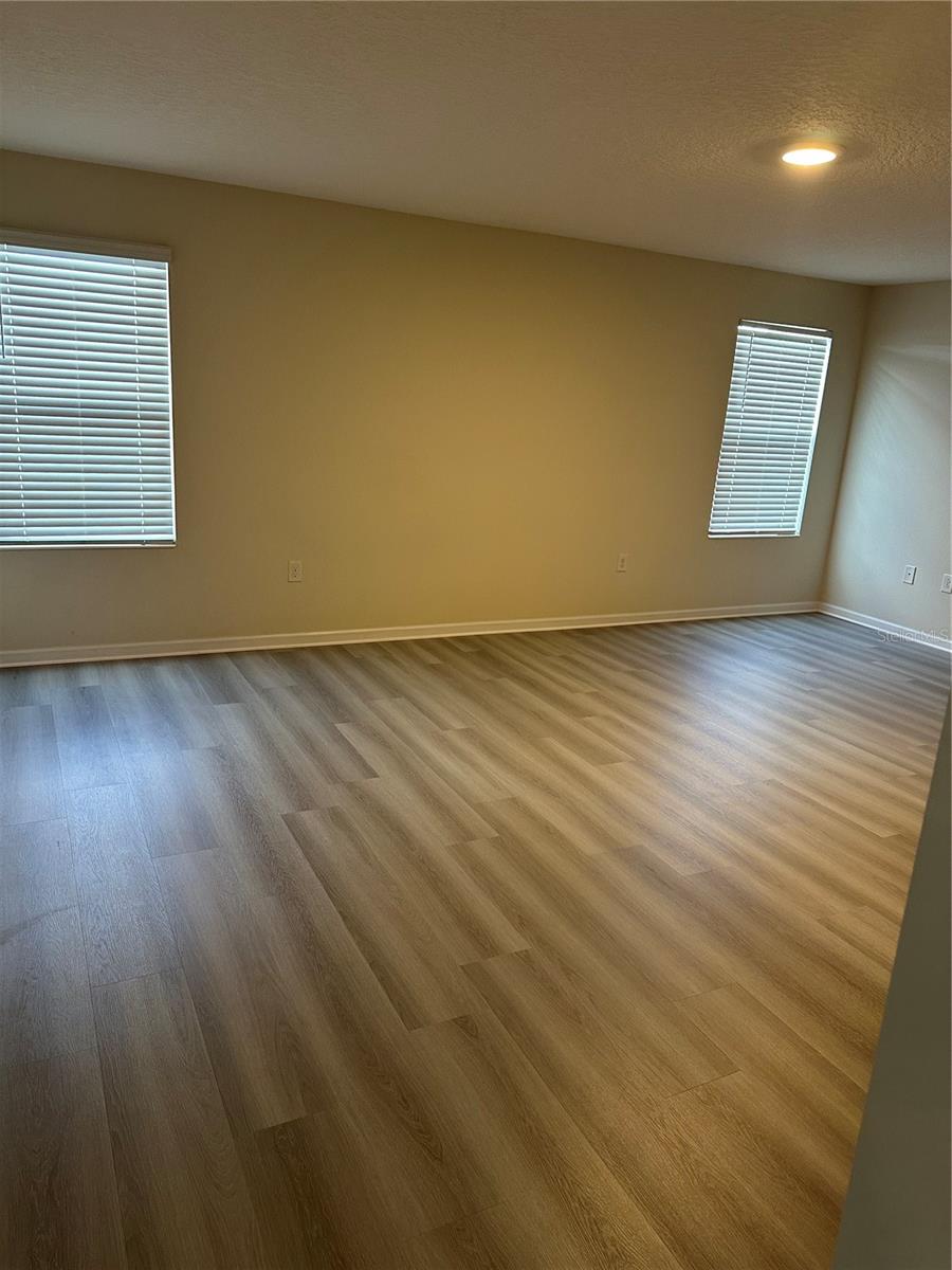 STOREY CREEK PH 1 - Residential Lease