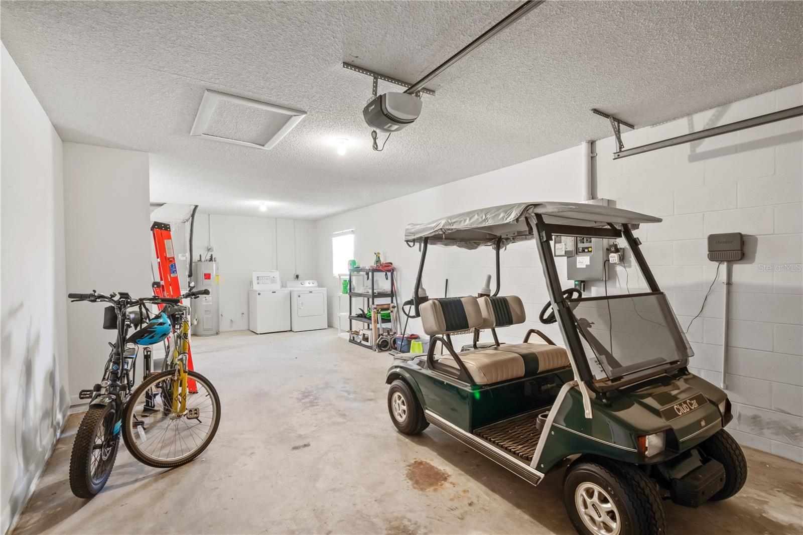 ON TOP OF THE WORLD - Residential