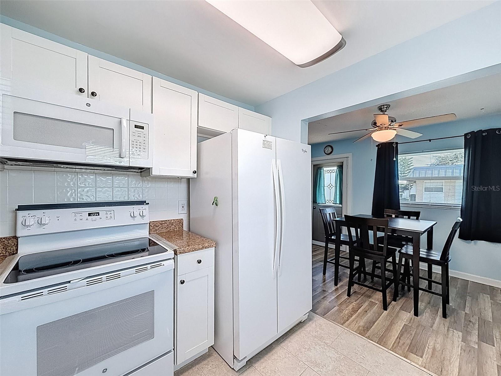 PARADISE POINTE WEST - Residential