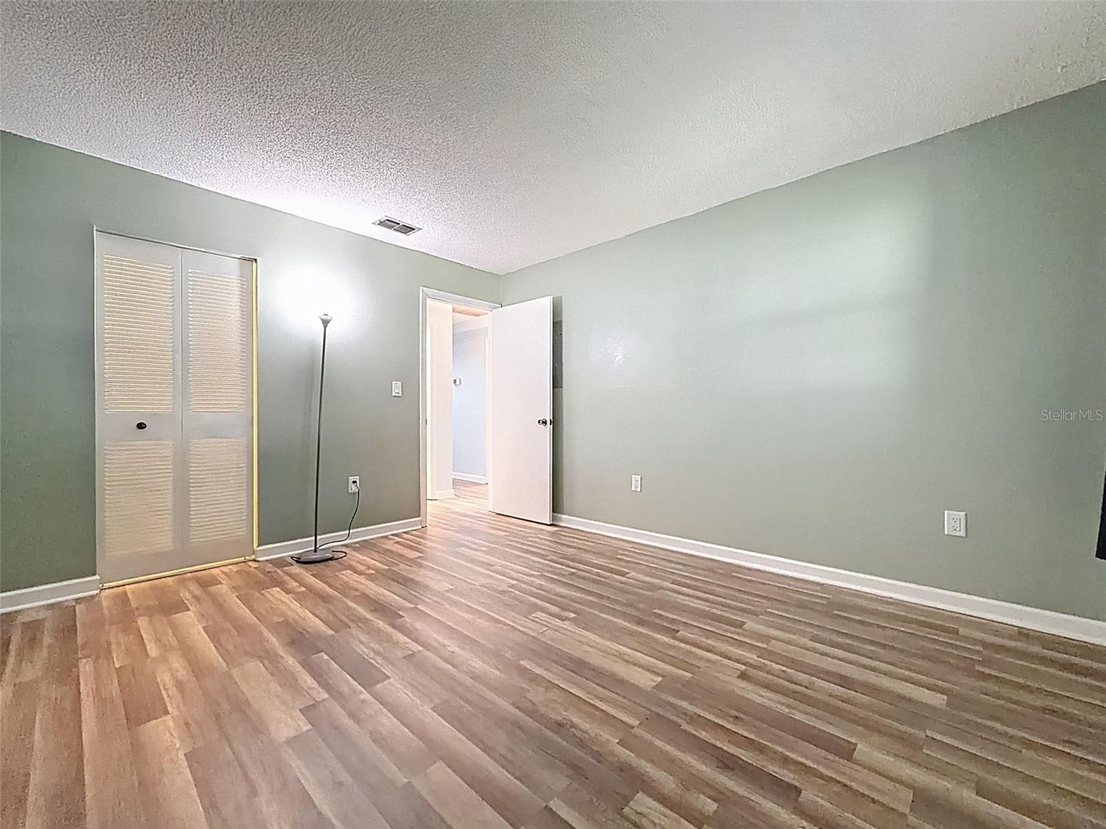 PARADISE POINTE WEST - Residential