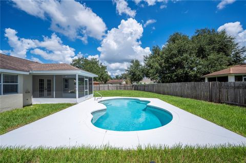 A home in LAKELAND