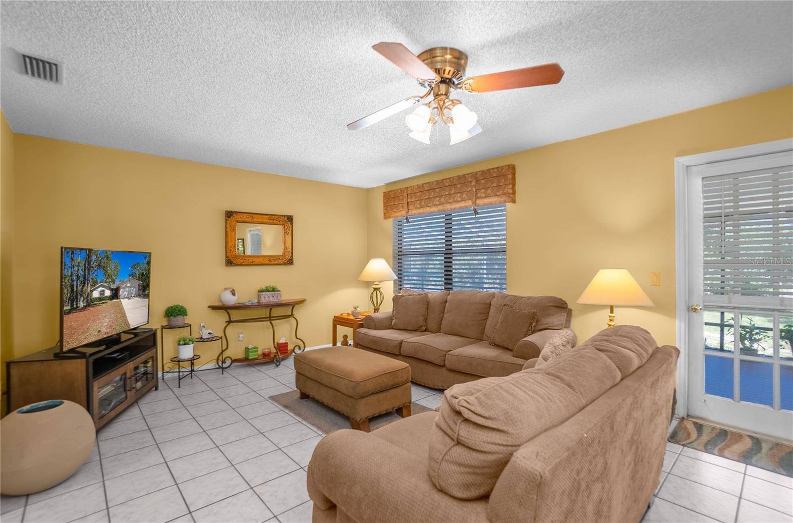 PINE RIDGE UNIT 03 - Residential