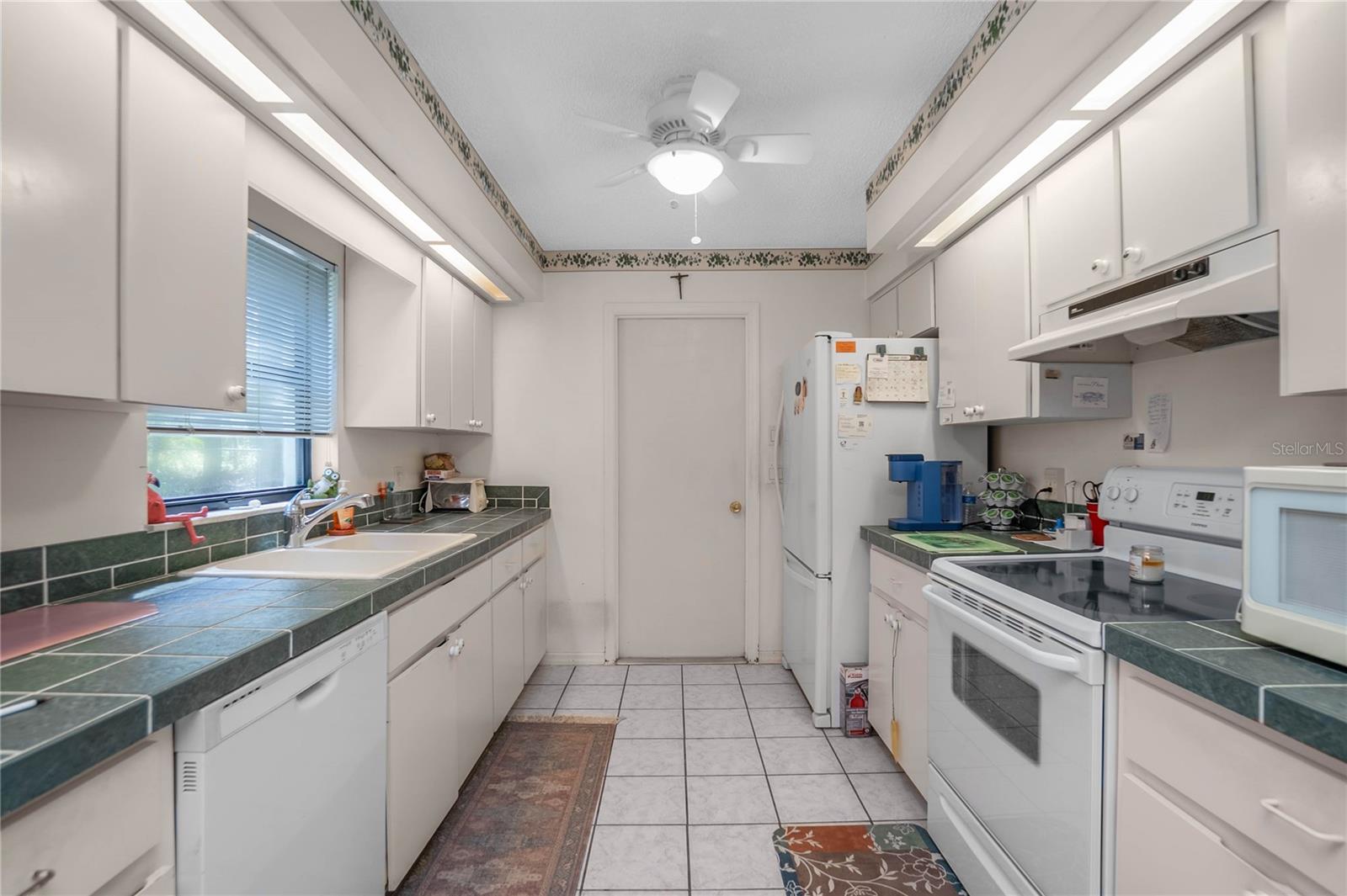 PINE RIDGE UNIT 03 - Residential