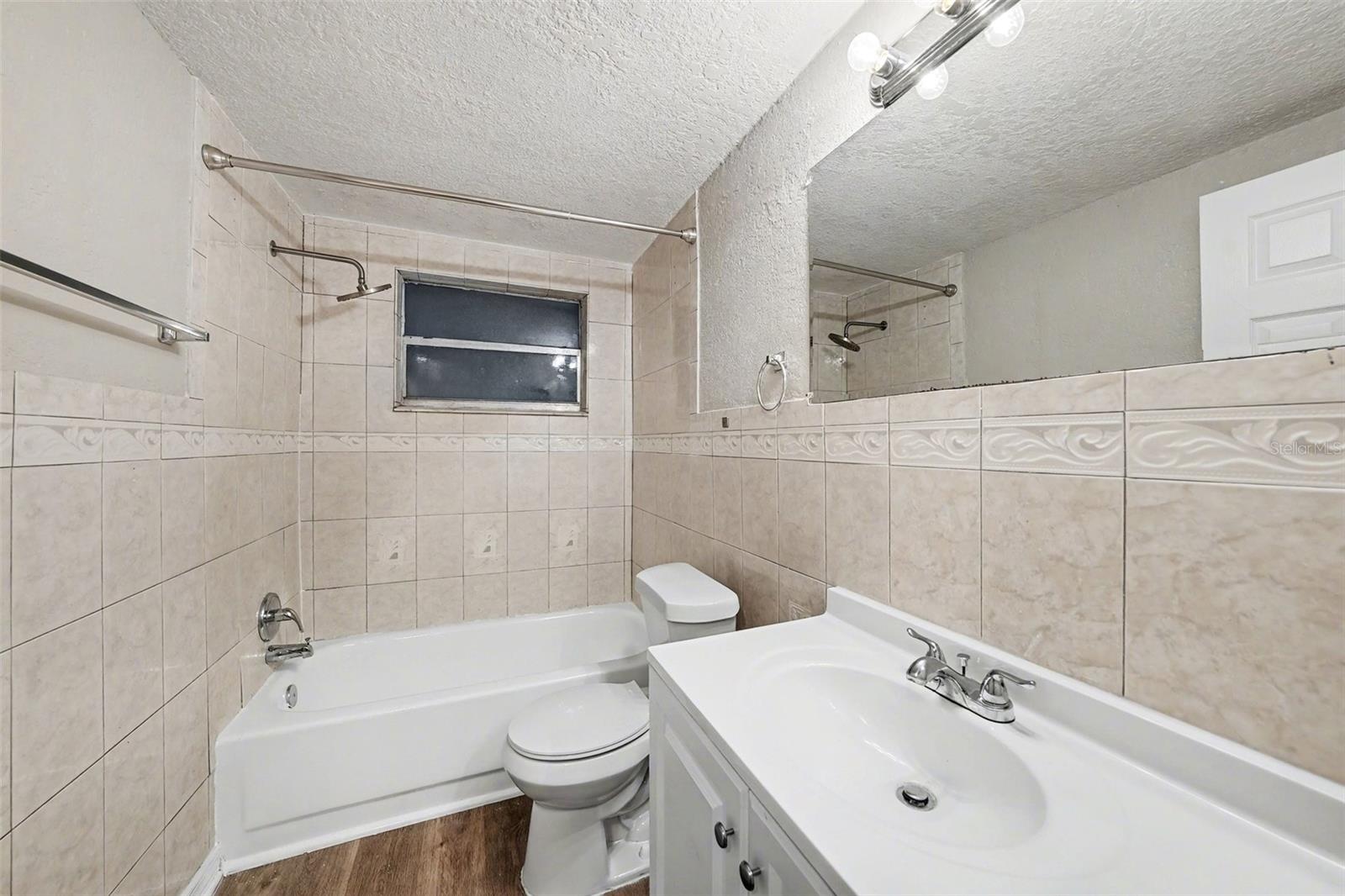 EMBASSY HILLS - Residential