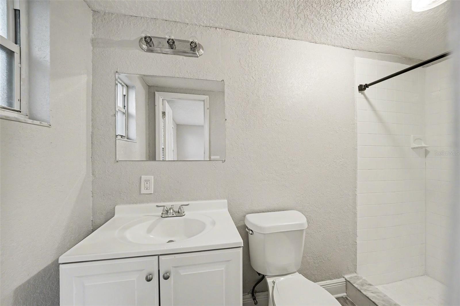 EMBASSY HILLS - Residential