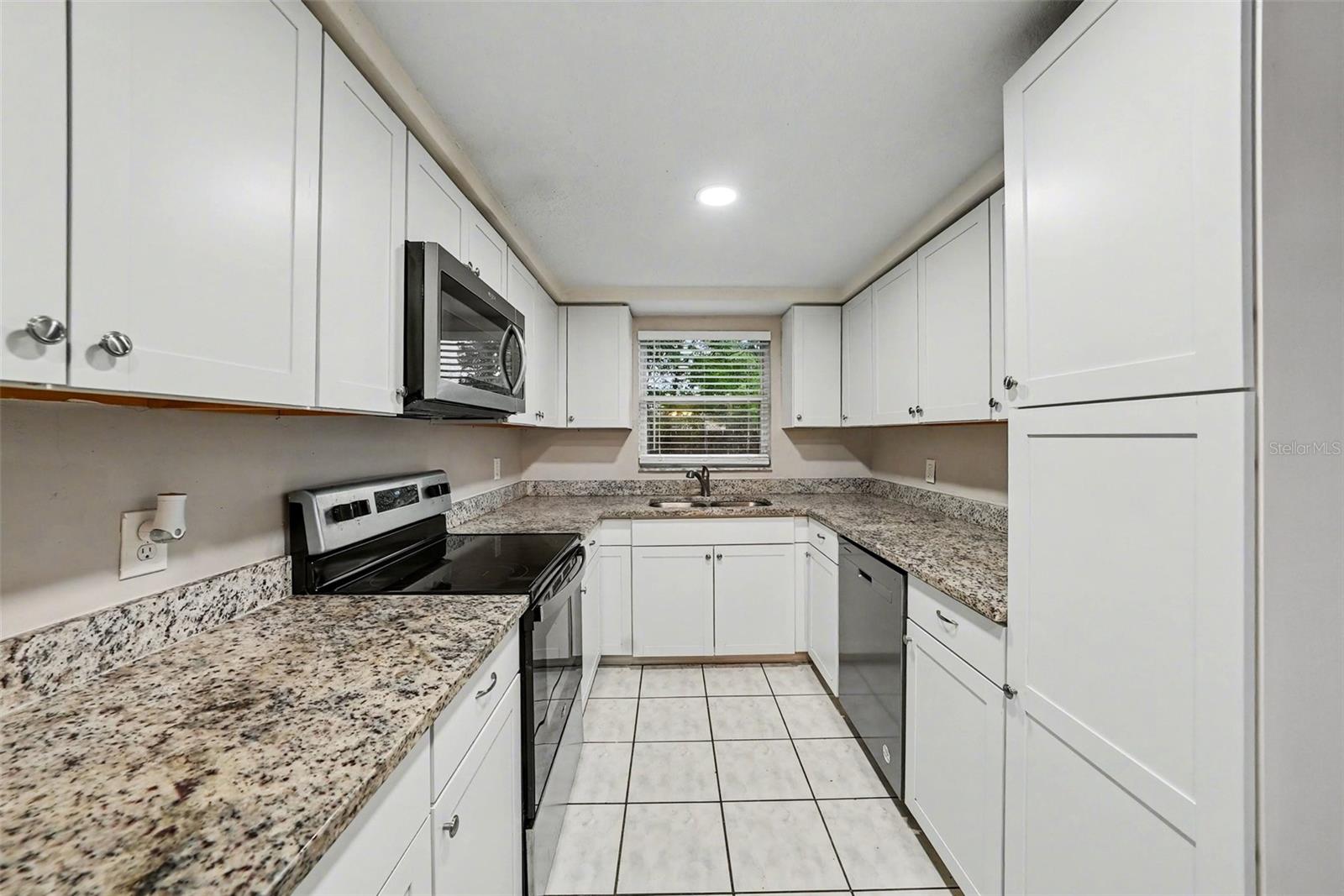 EMBASSY HILLS - Residential