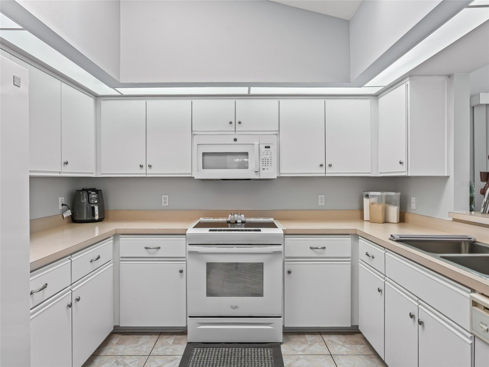 STONECREST - Residential