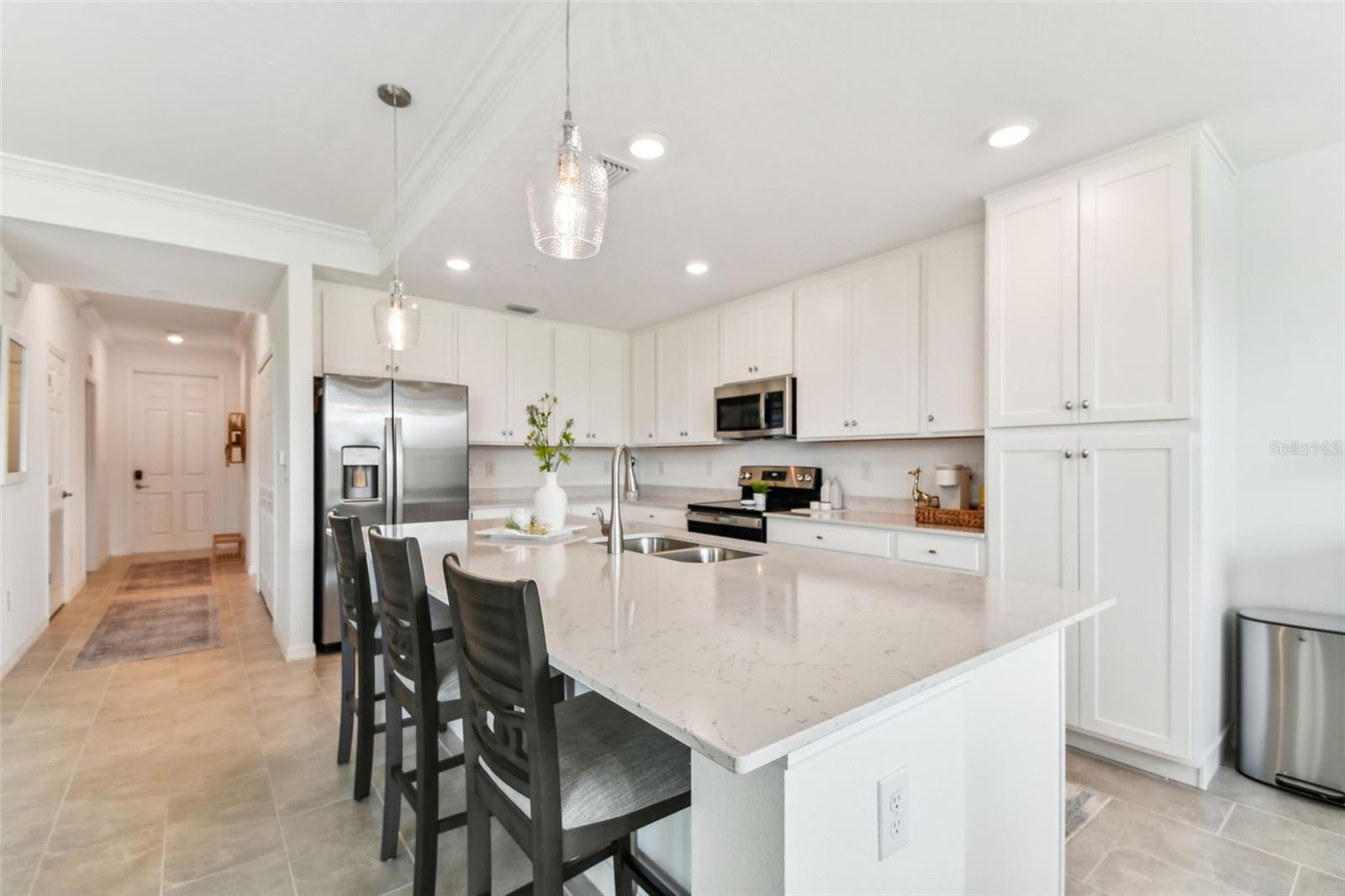 LAKEWOOD NATIONAL - Residential Lease