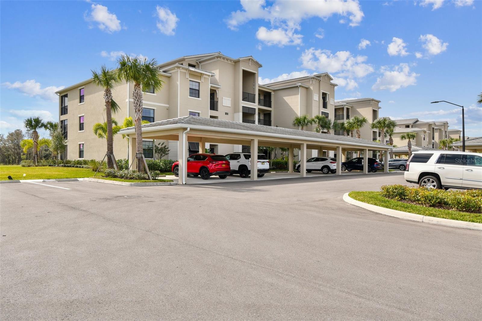 LAKEWOOD NATIONAL - Residential Lease