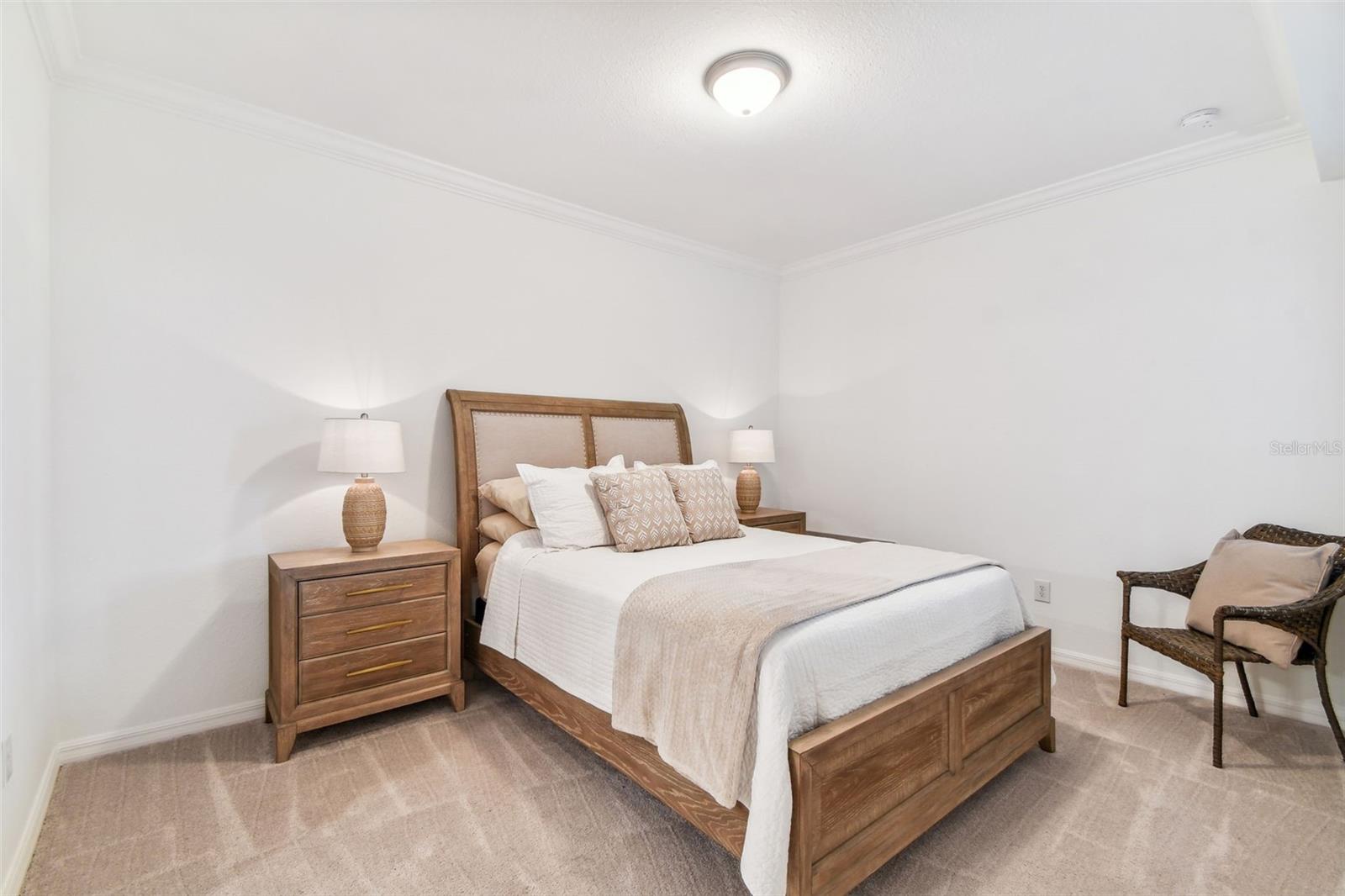 LAKEWOOD NATIONAL - Residential Lease
