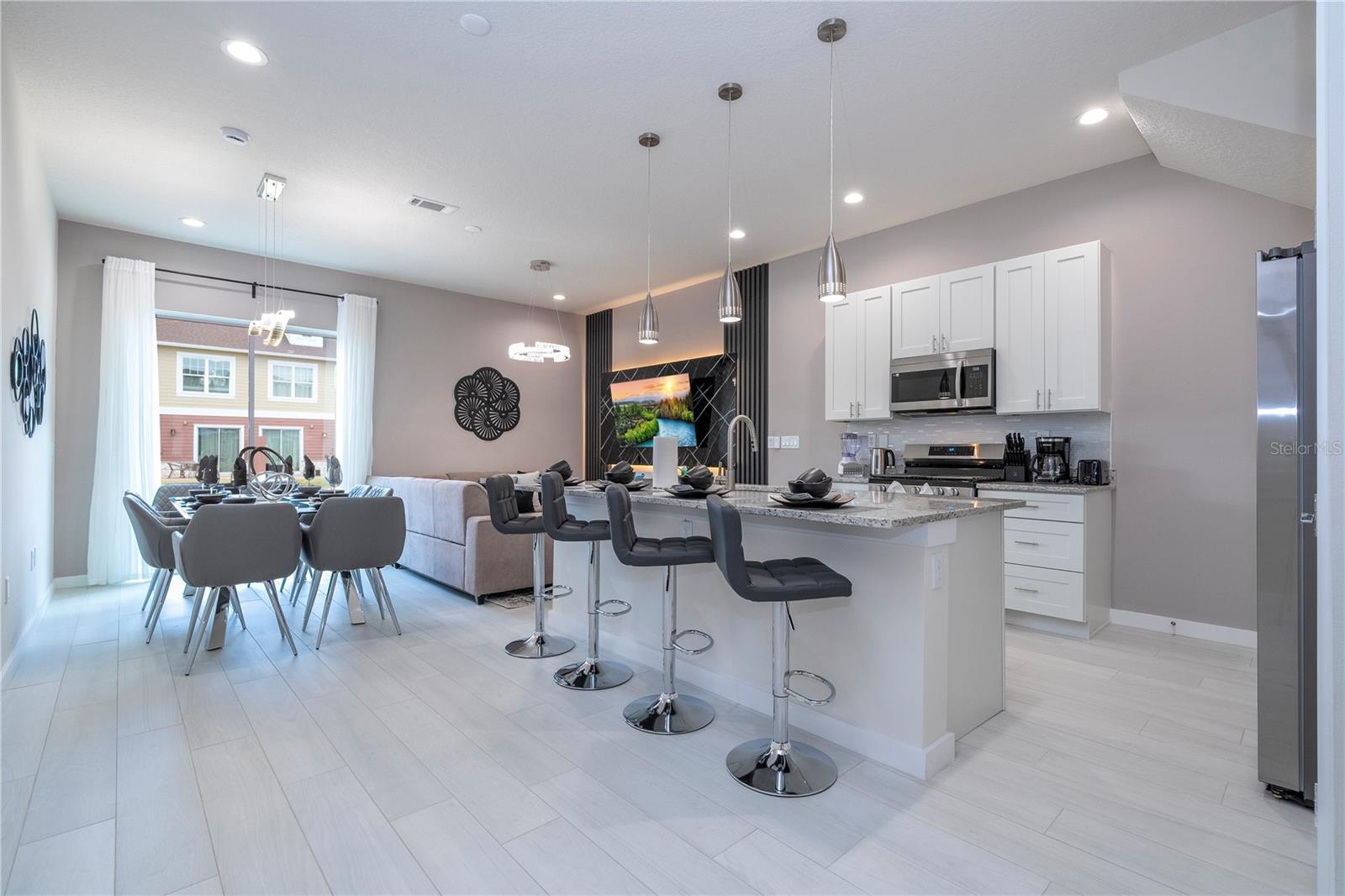 SUMMERVILLE RESORT - Residential