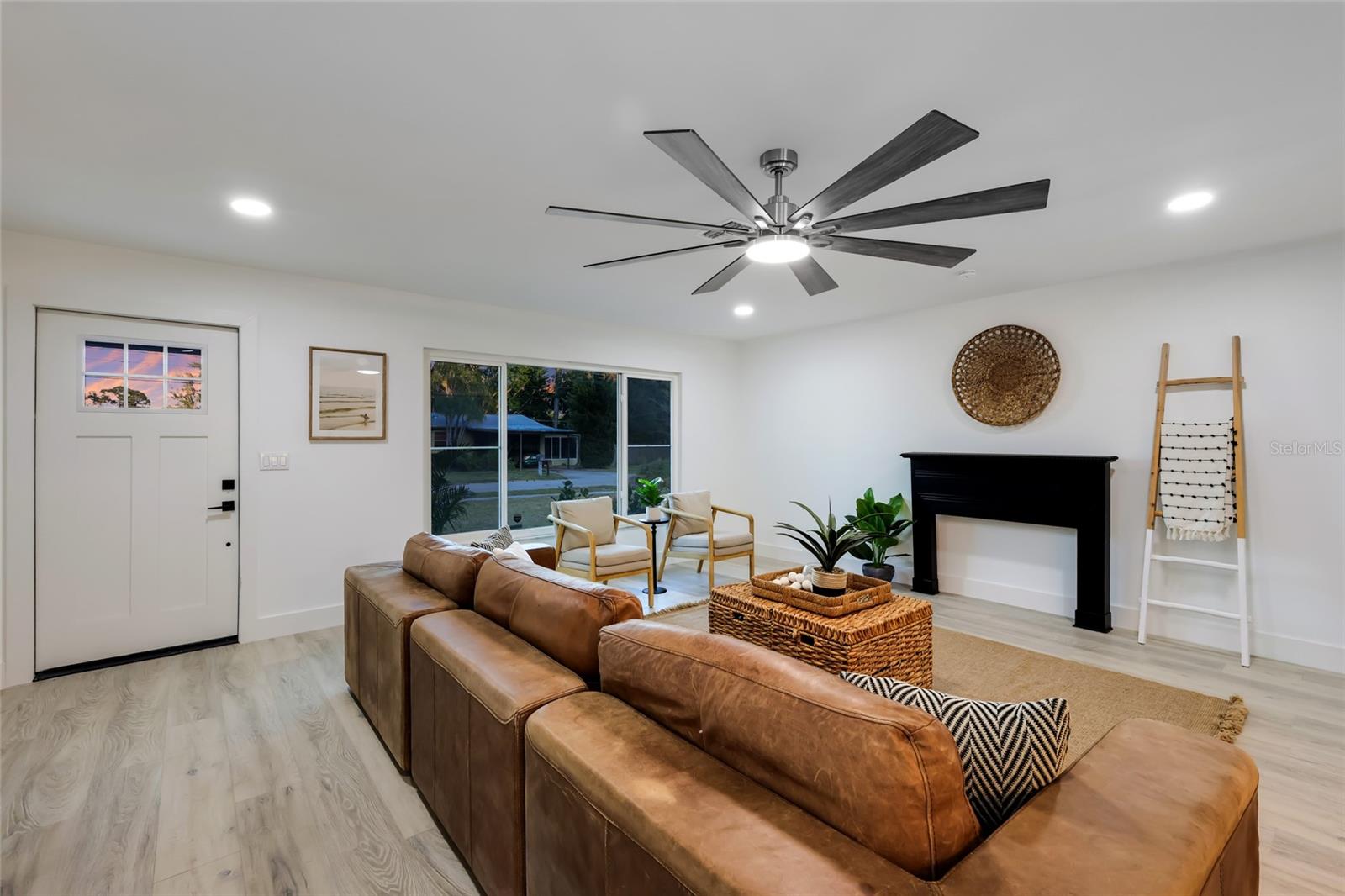 STEVENS ADD TO BRADENTOWN - Residential