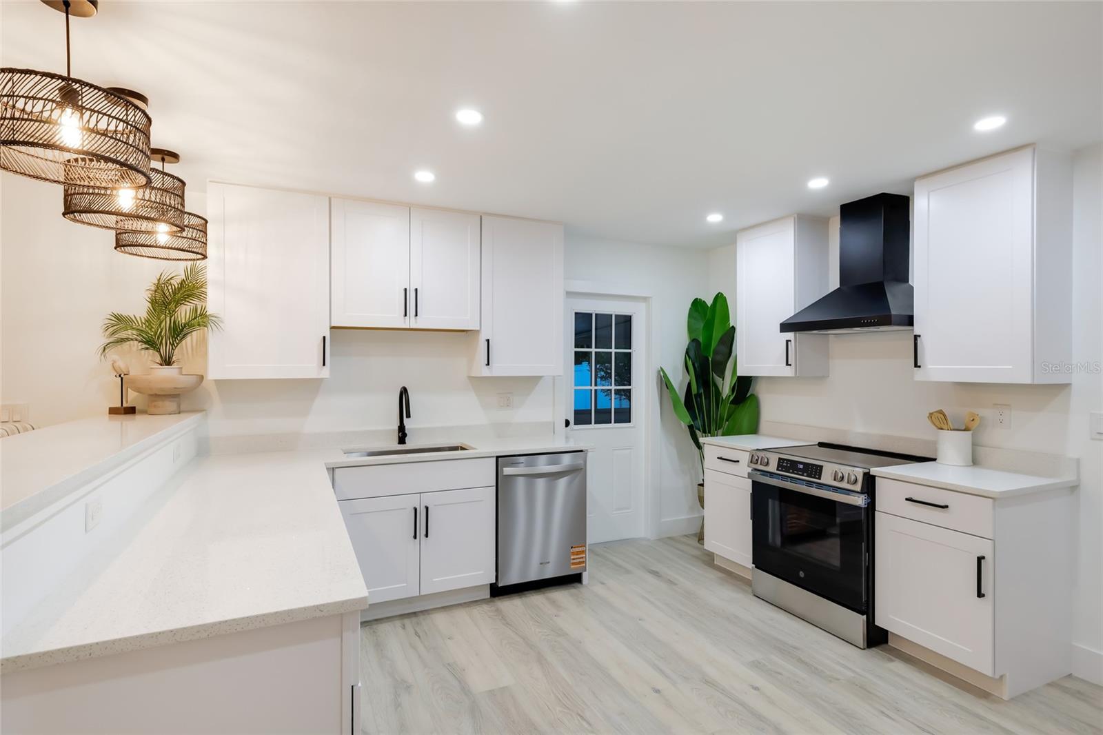 STEVENS ADD TO BRADENTOWN - Residential