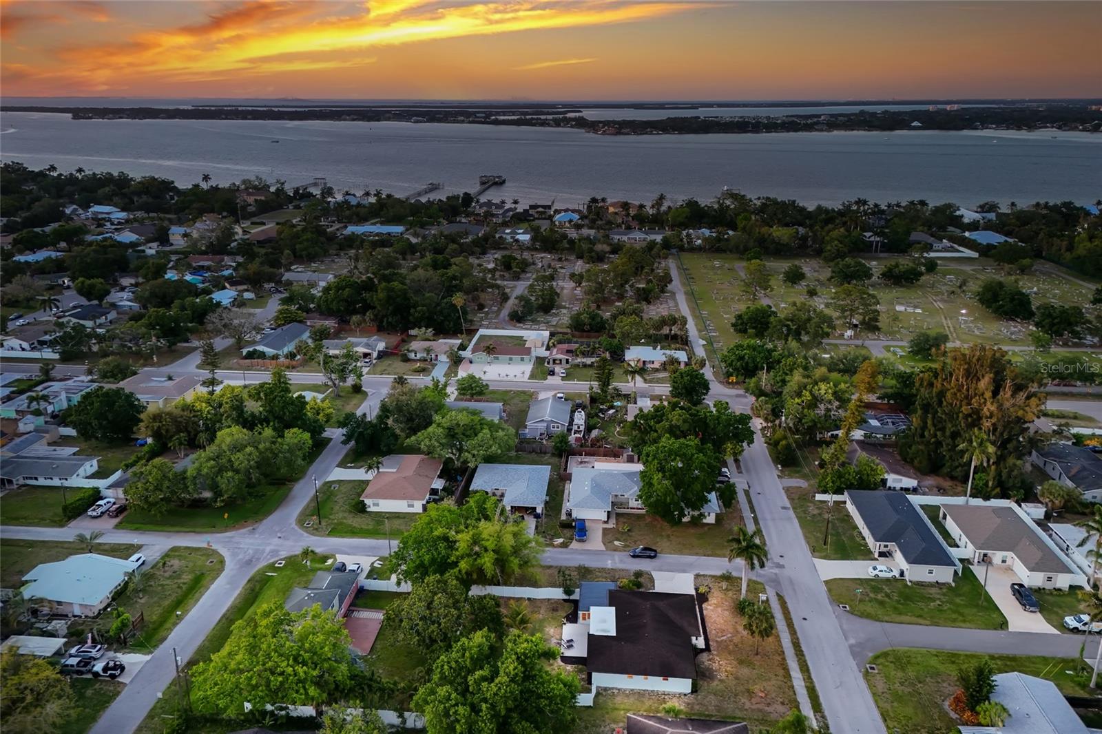 STEVENS ADD TO BRADENTOWN - Residential