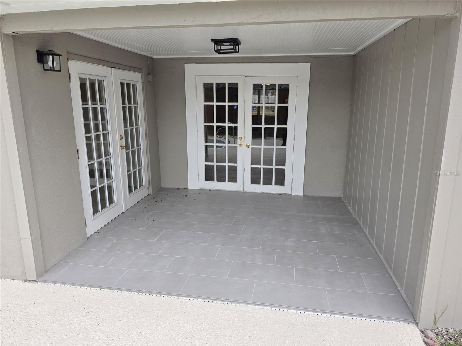 FOREST HILLS - Residential