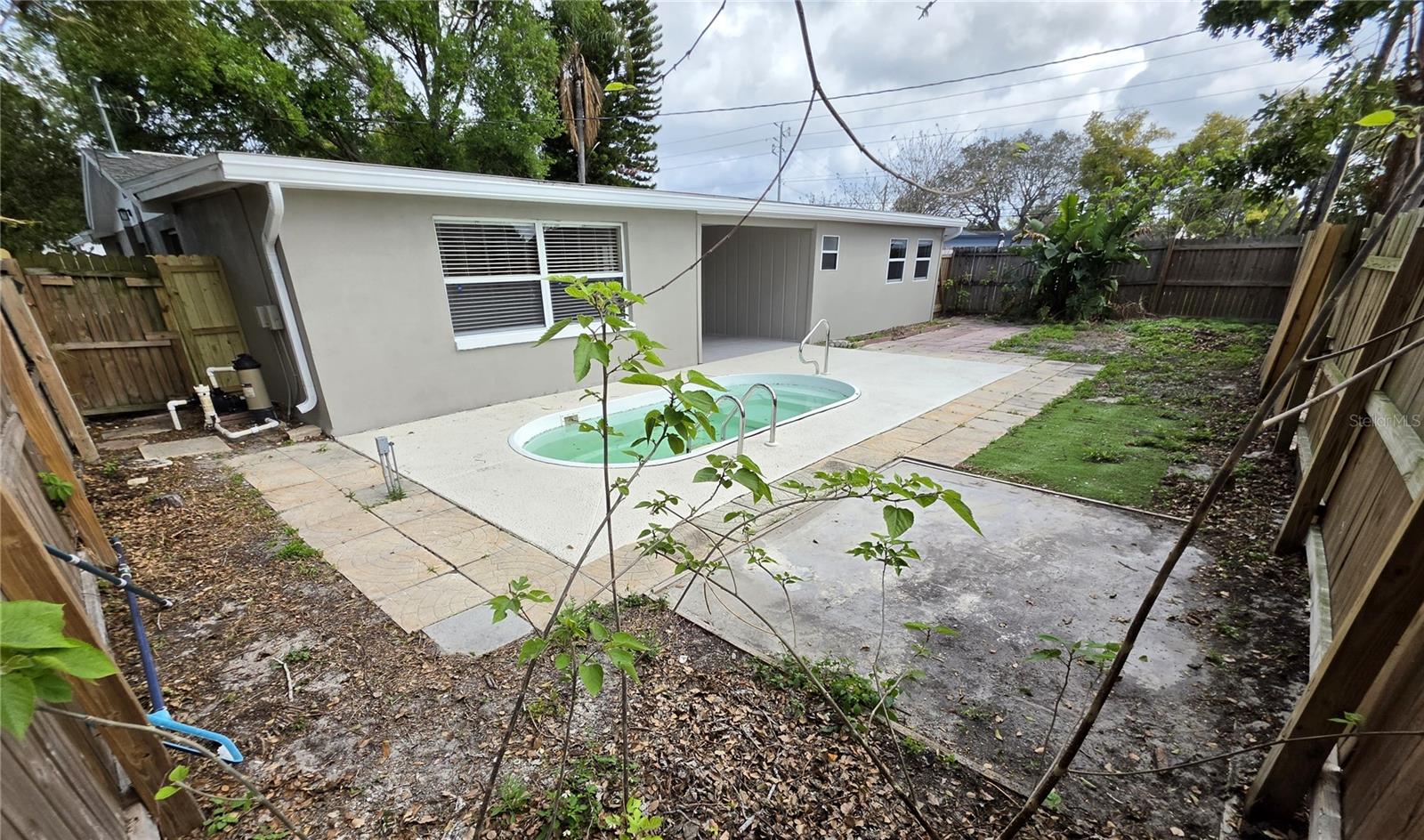 FOREST HILLS - Residential