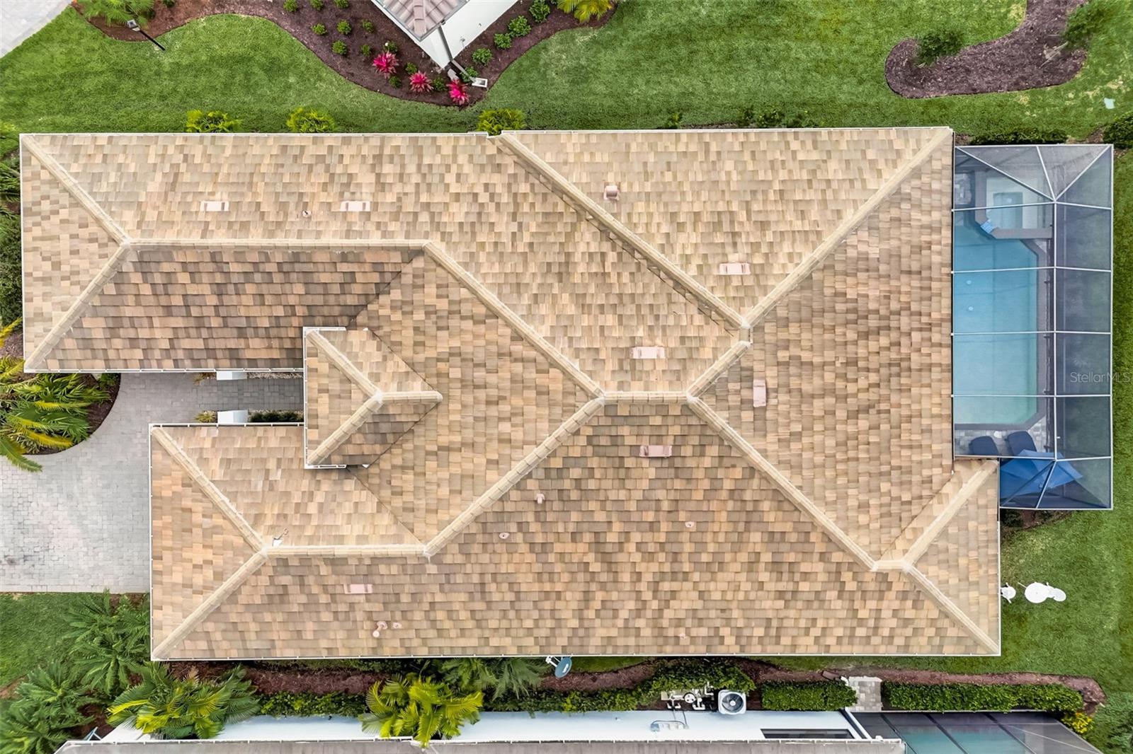 SANDHILL LAKE - Residential