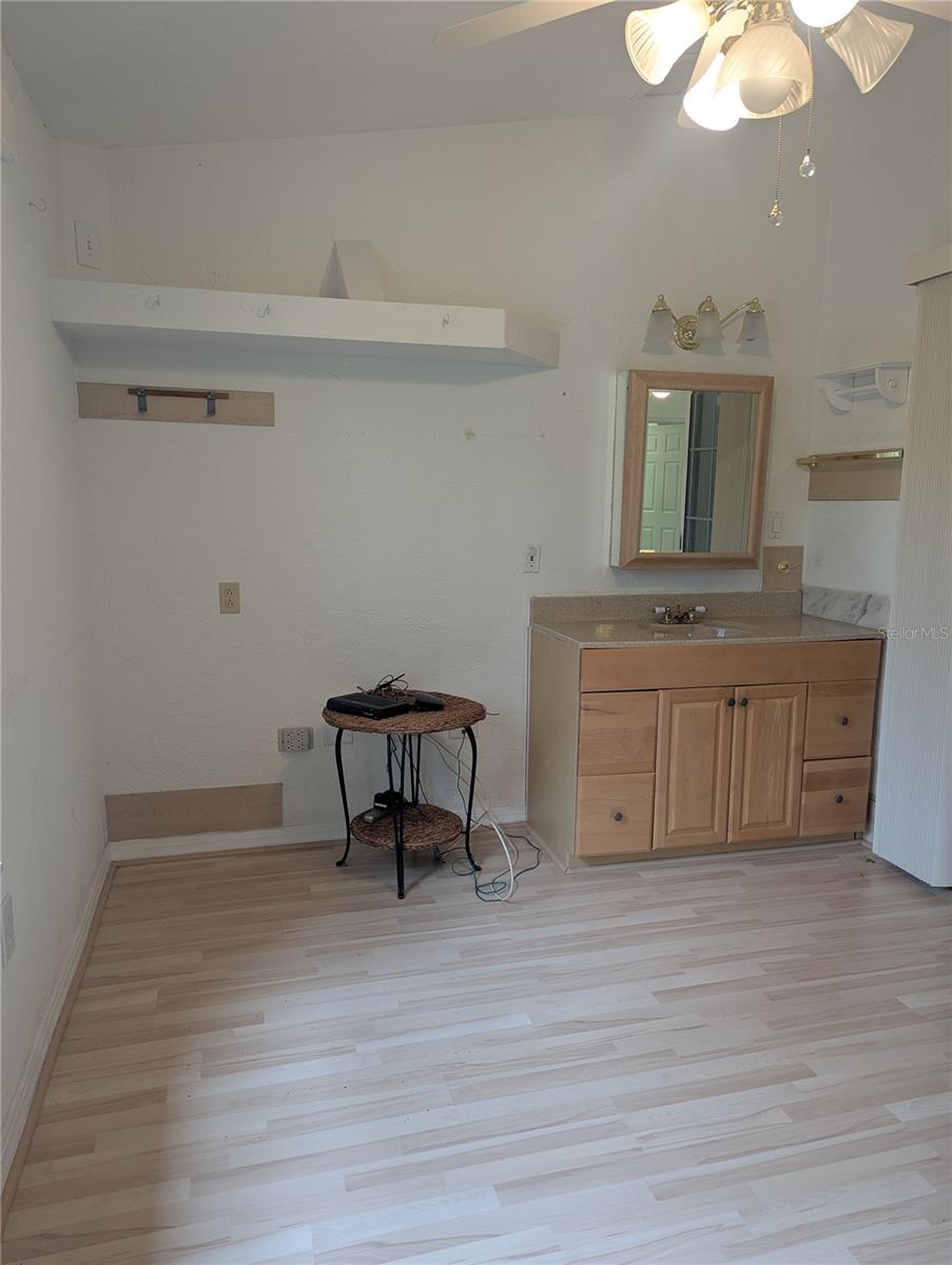 OAK RUN - Residential