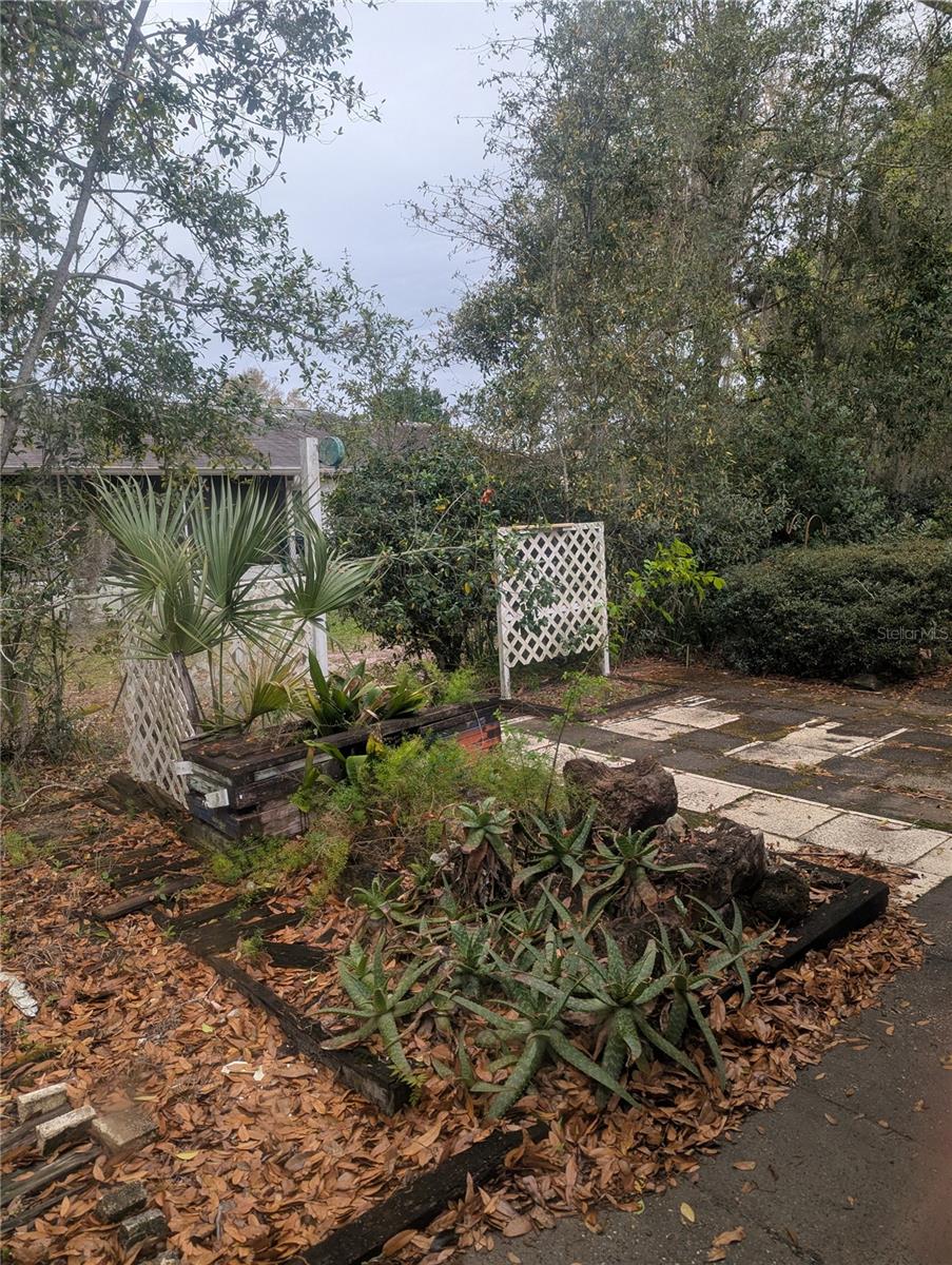 OAK RUN - Residential