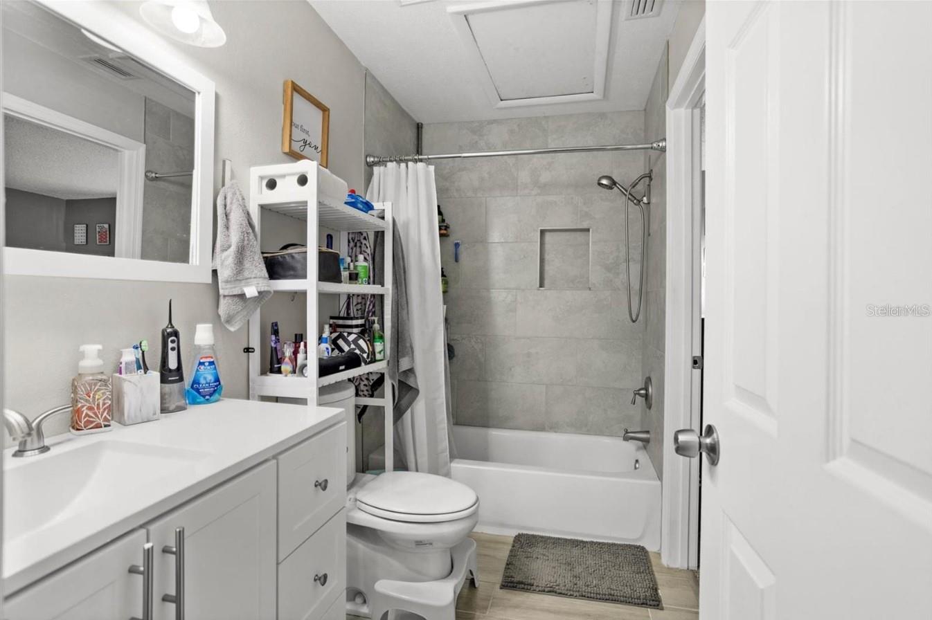 CLEARBROOKE TWNHS PH 1 - Residential Lease