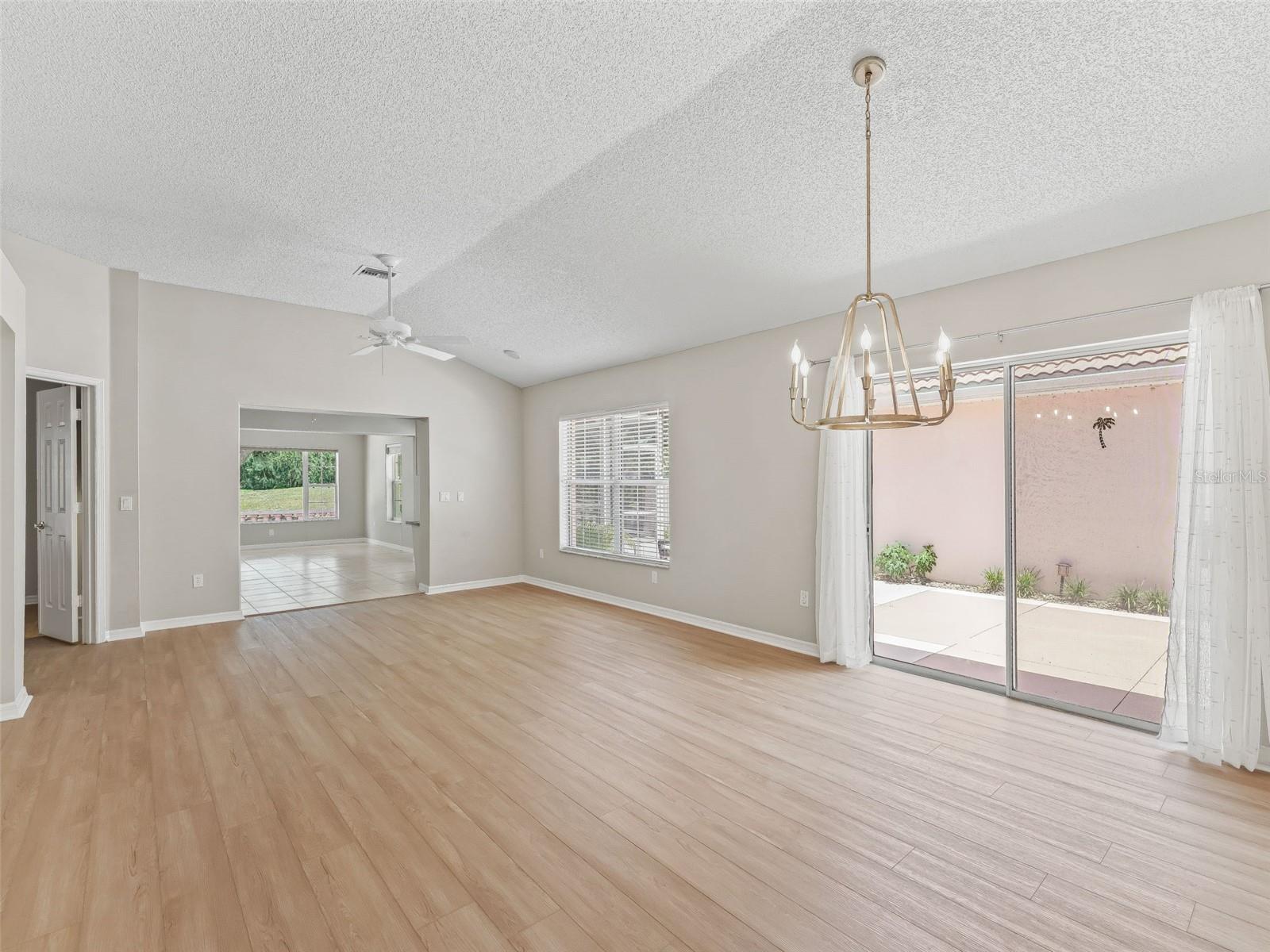 1305 SANTA MARIA AVENUE