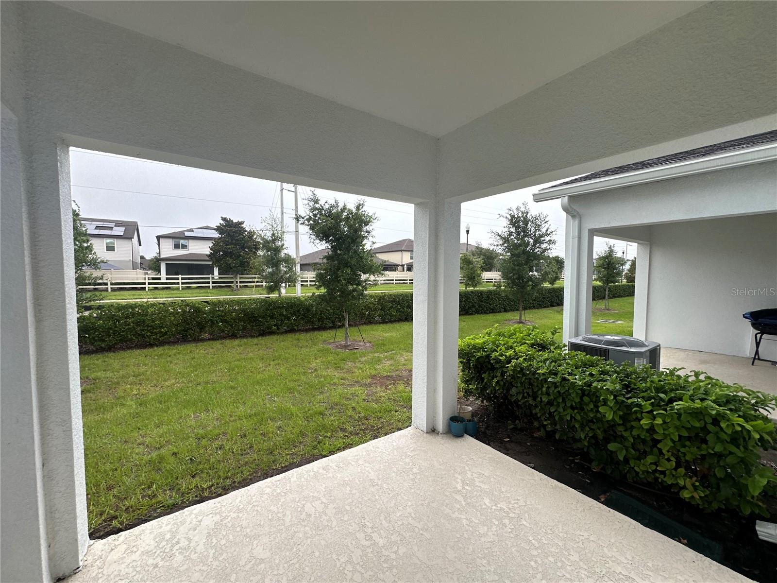 TOWNS AT NARCOOSSEE COMMONS - Residential Lease