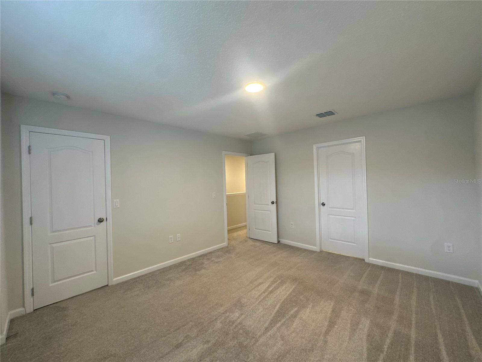TOWNS AT NARCOOSSEE COMMONS - Residential Lease