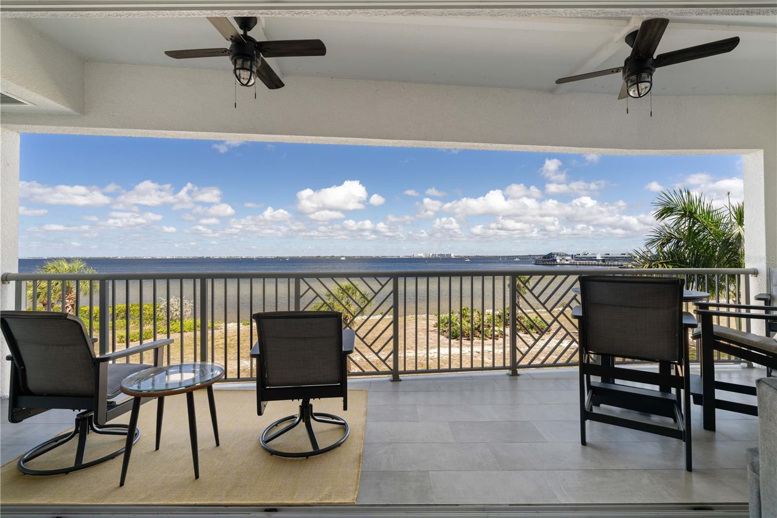 PARADISE POINTE/CHARLOTTE HARB - Residential