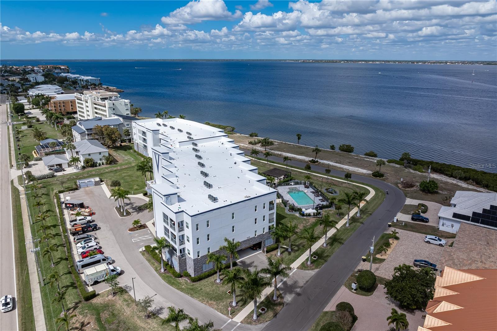 PARADISE POINTE/CHARLOTTE HARB - Residential