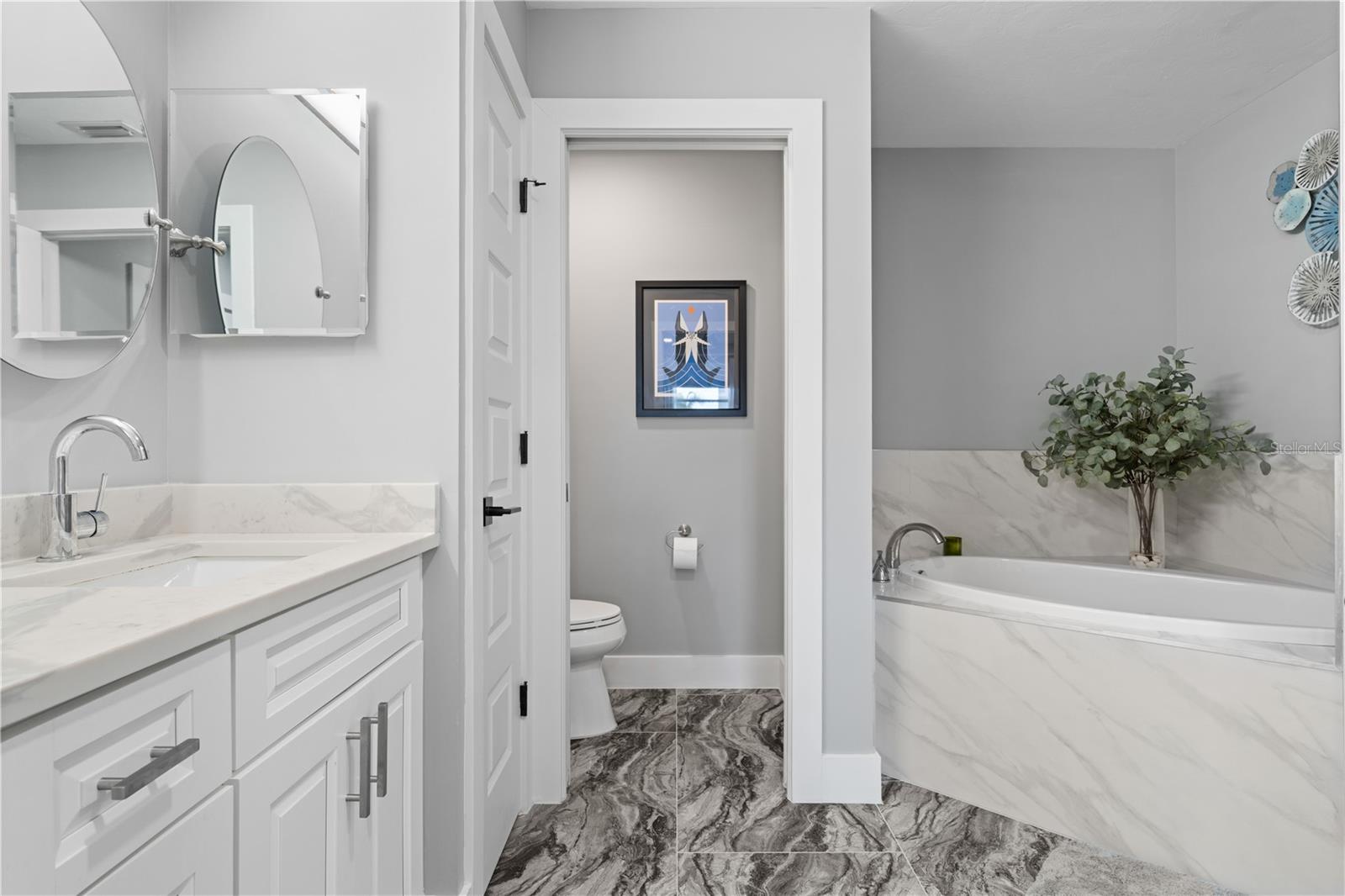 PARADISE POINTE/CHARLOTTE HARB - Residential