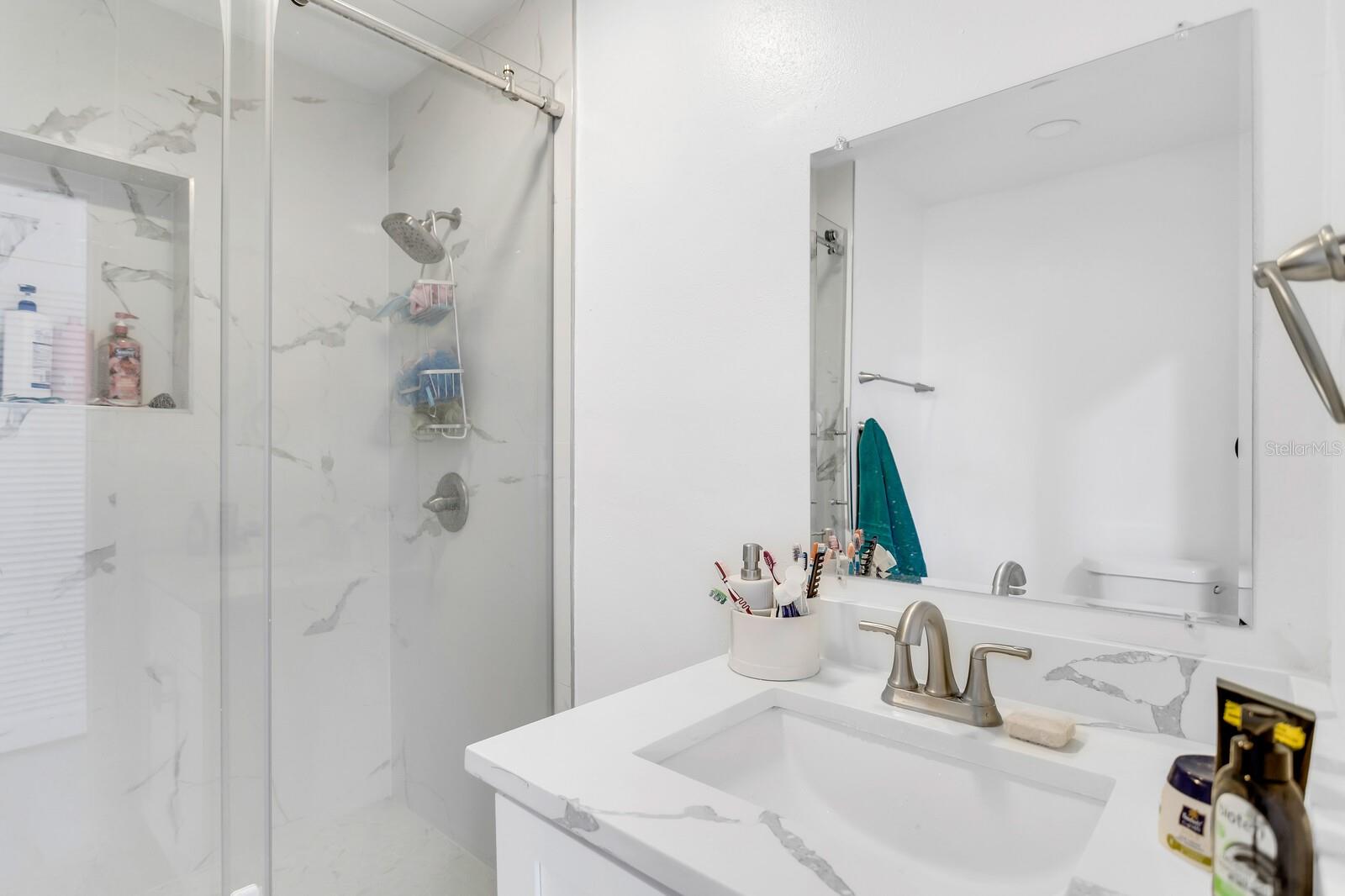 KENNETH CITY UNIT 1 REV - Residential