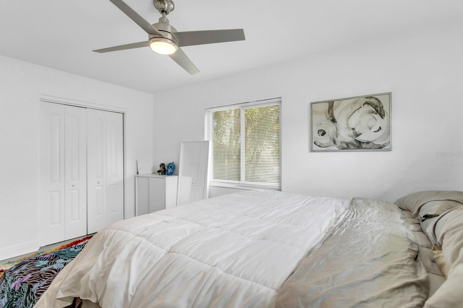 KENNETH CITY UNIT 1 REV - Residential