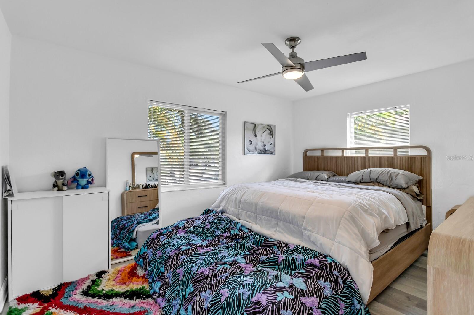KENNETH CITY UNIT 1 REV - Residential
