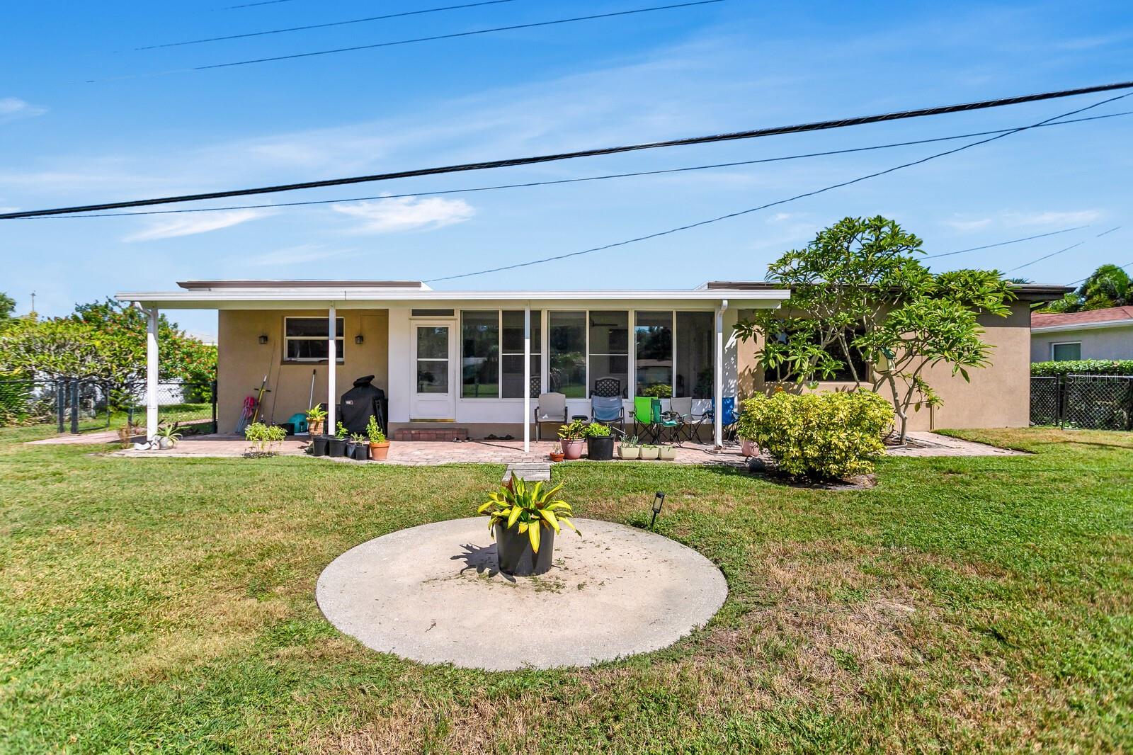 KENNETH CITY UNIT 1 REV - Residential