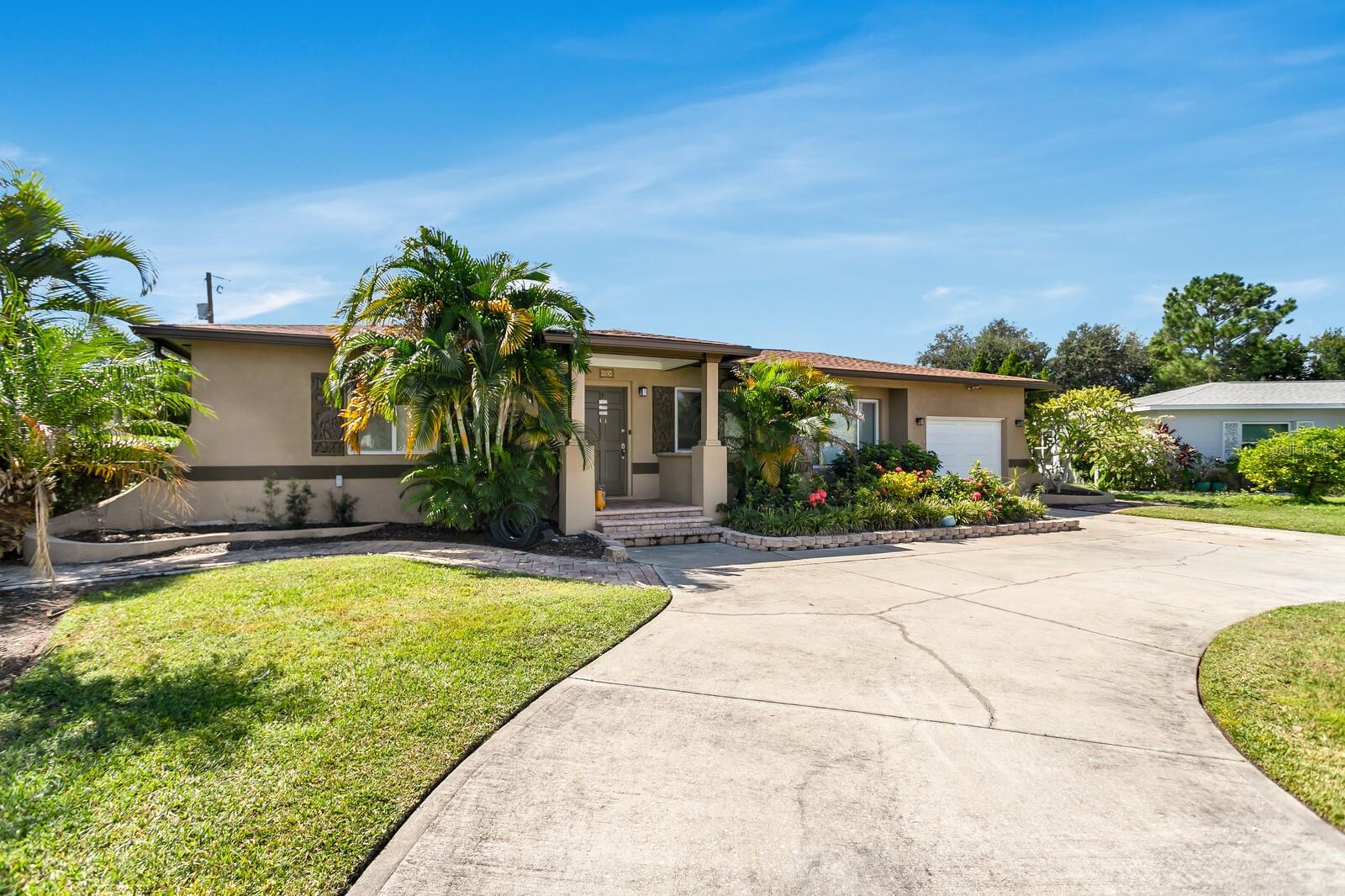 KENNETH CITY UNIT 1 REV - Residential