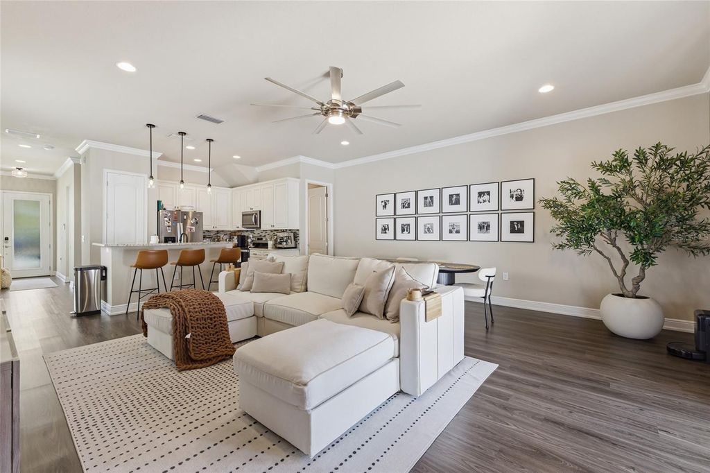 Photo of 2407 W North B Street #1, Tampa, FL 33609 (MLS # TB8490791)