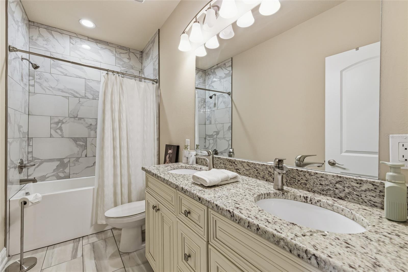 TERRA NOVA REVISED MAP W 27.5 FT OF LOT 11 BLOCK1 - Residential