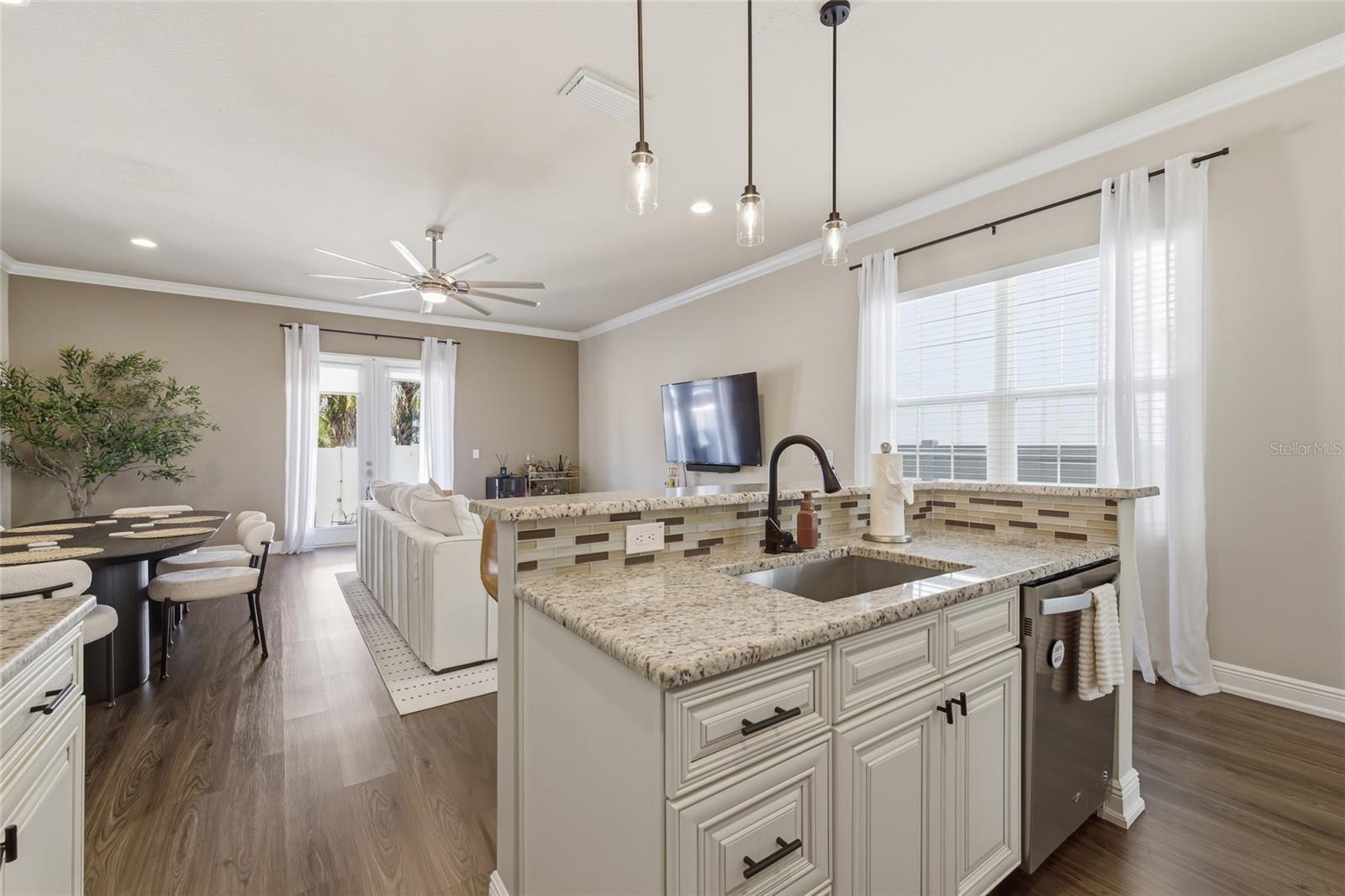 TERRA NOVA REVISED MAP W 27.5 FT OF LOT 11 BLOCK1 - Residential